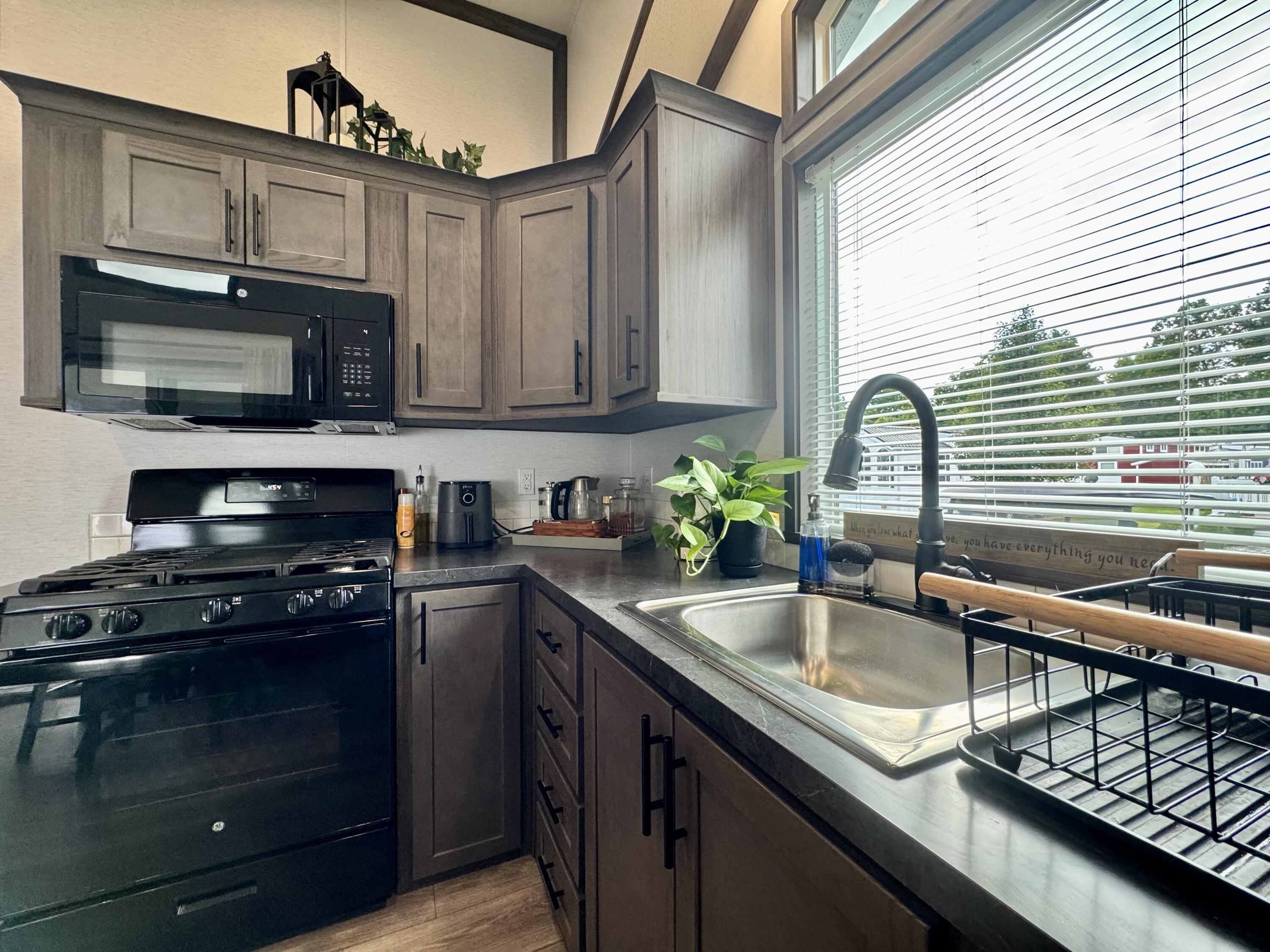 11377 Township Road 266, Lakeview, Ohio 43331