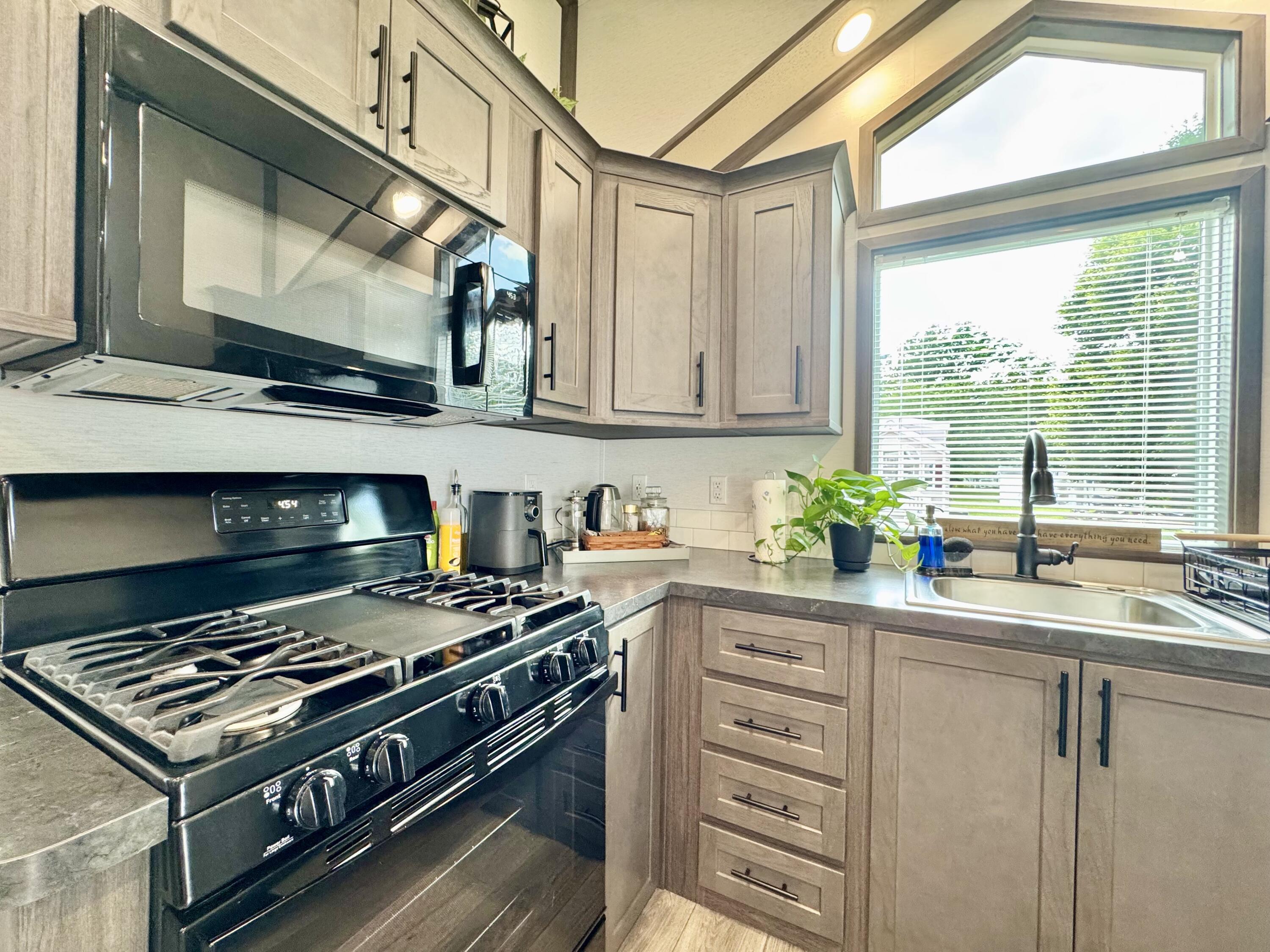 11377 Township Road 266, Lakeview, Ohio 43331