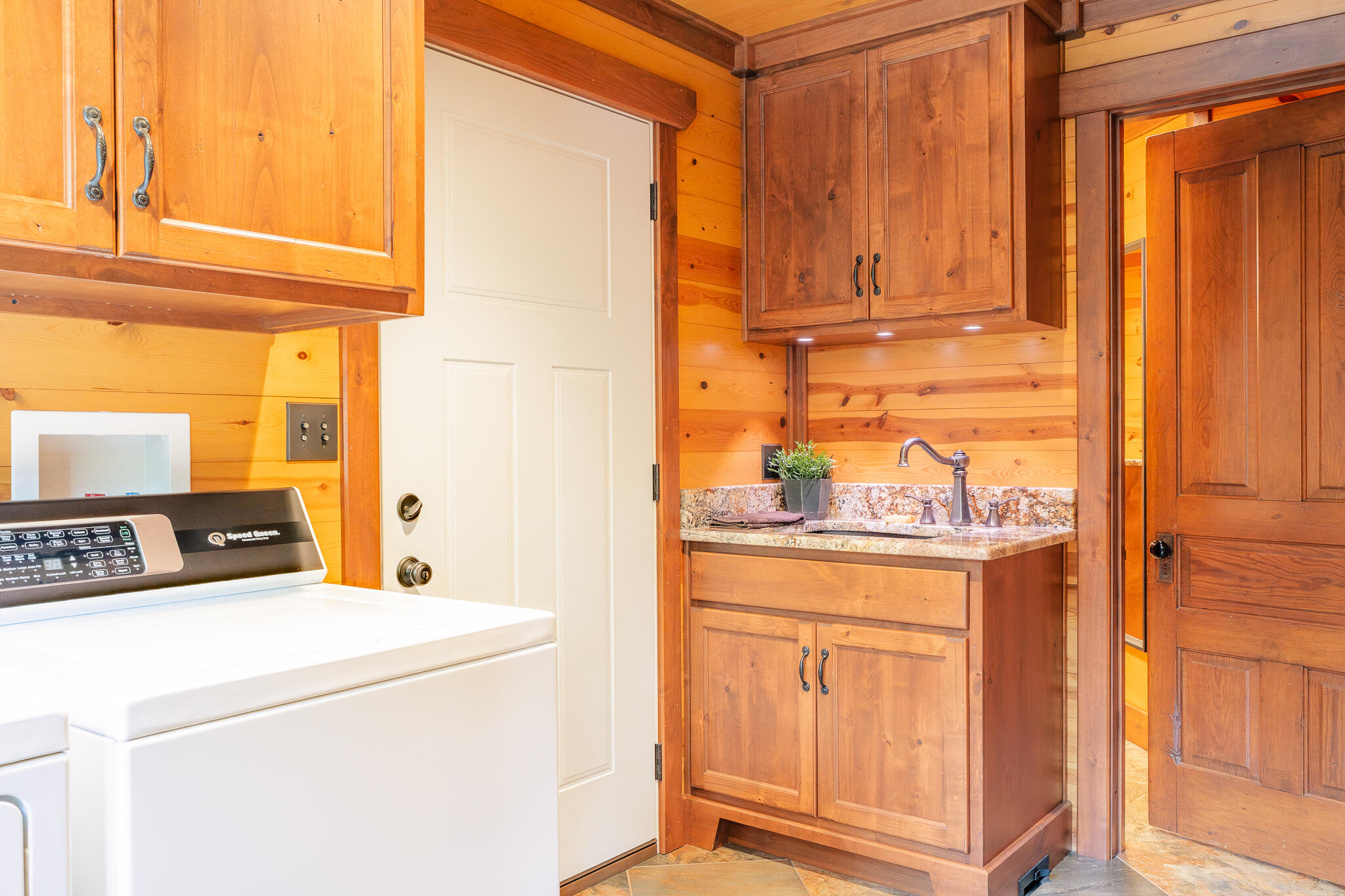 8163 Sugar Grove, Covington, Ohio 45318