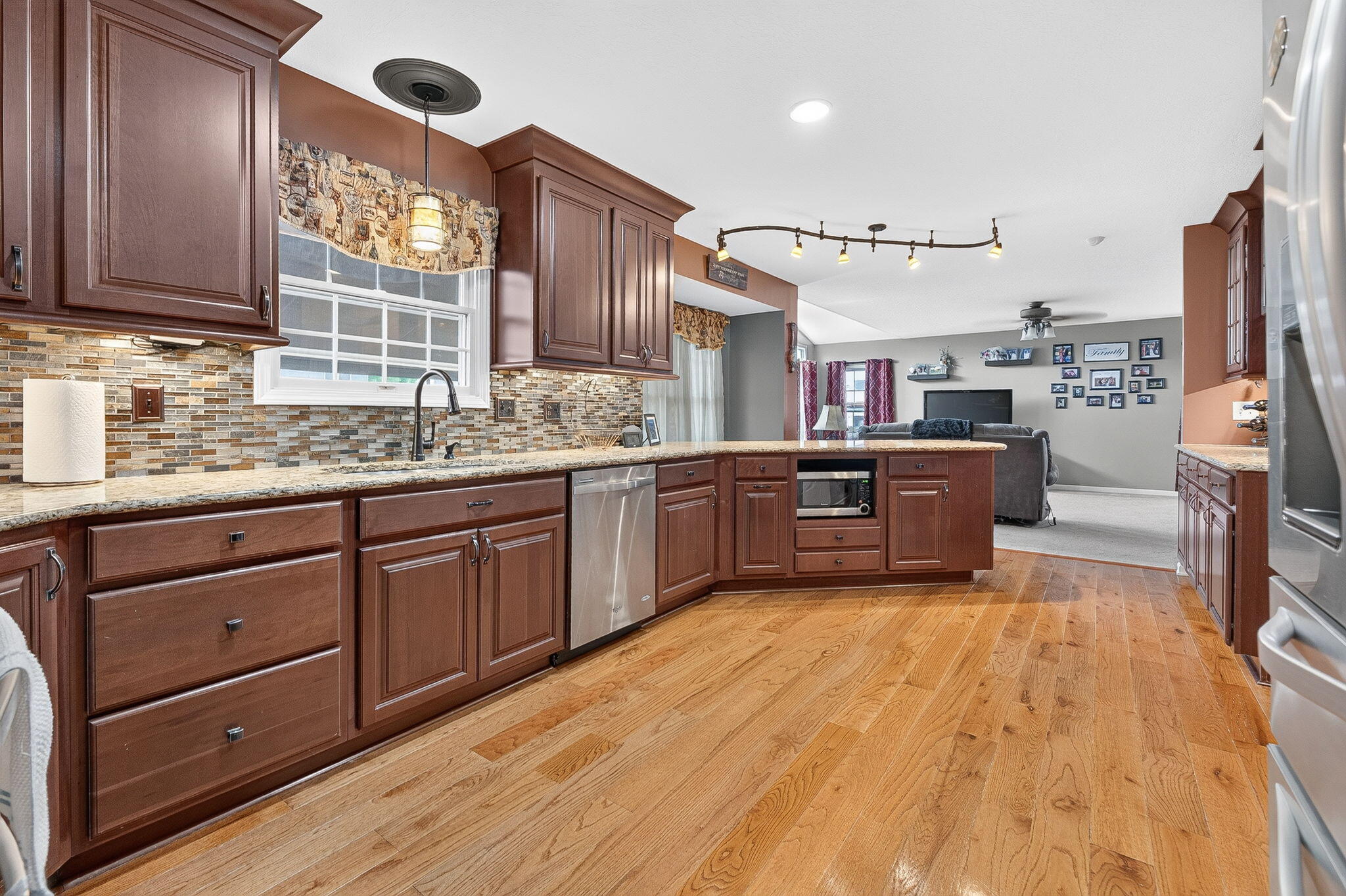 1937 Fawn Meadow, Marysville, Ohio 43040