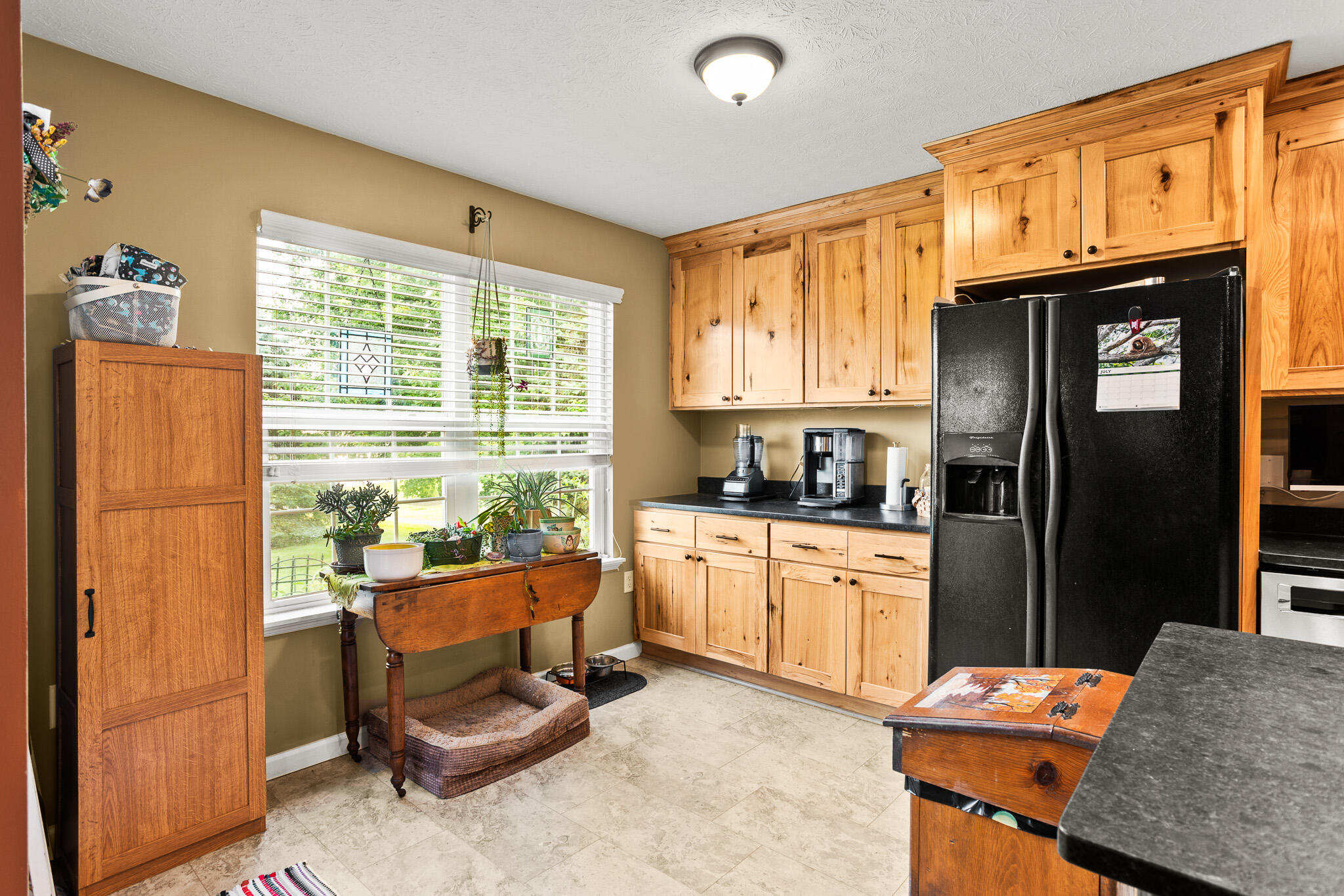 2490 Meadowpoint, Troy, Ohio 45373