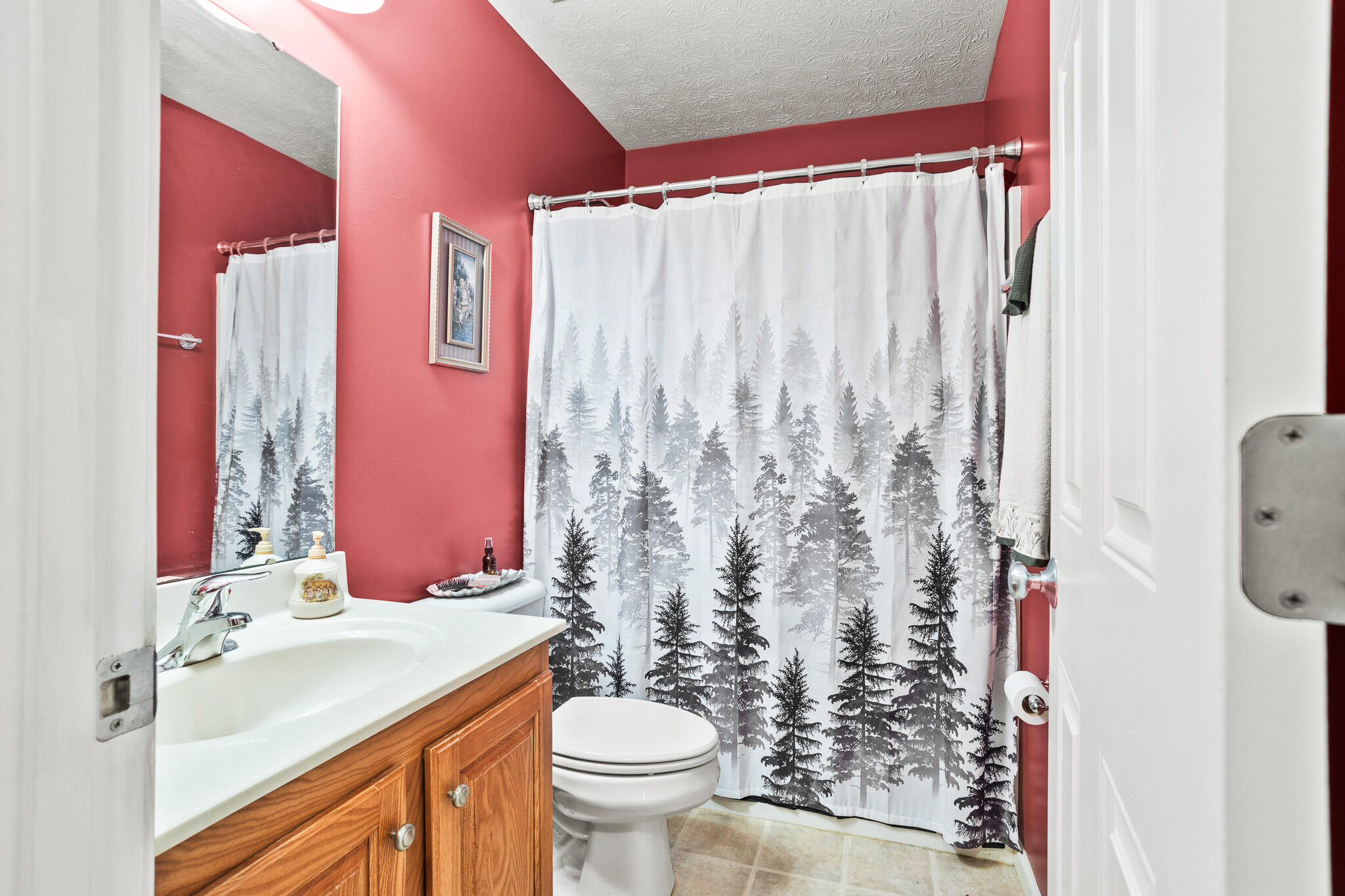 2490 Meadowpoint, Troy, Ohio 45373