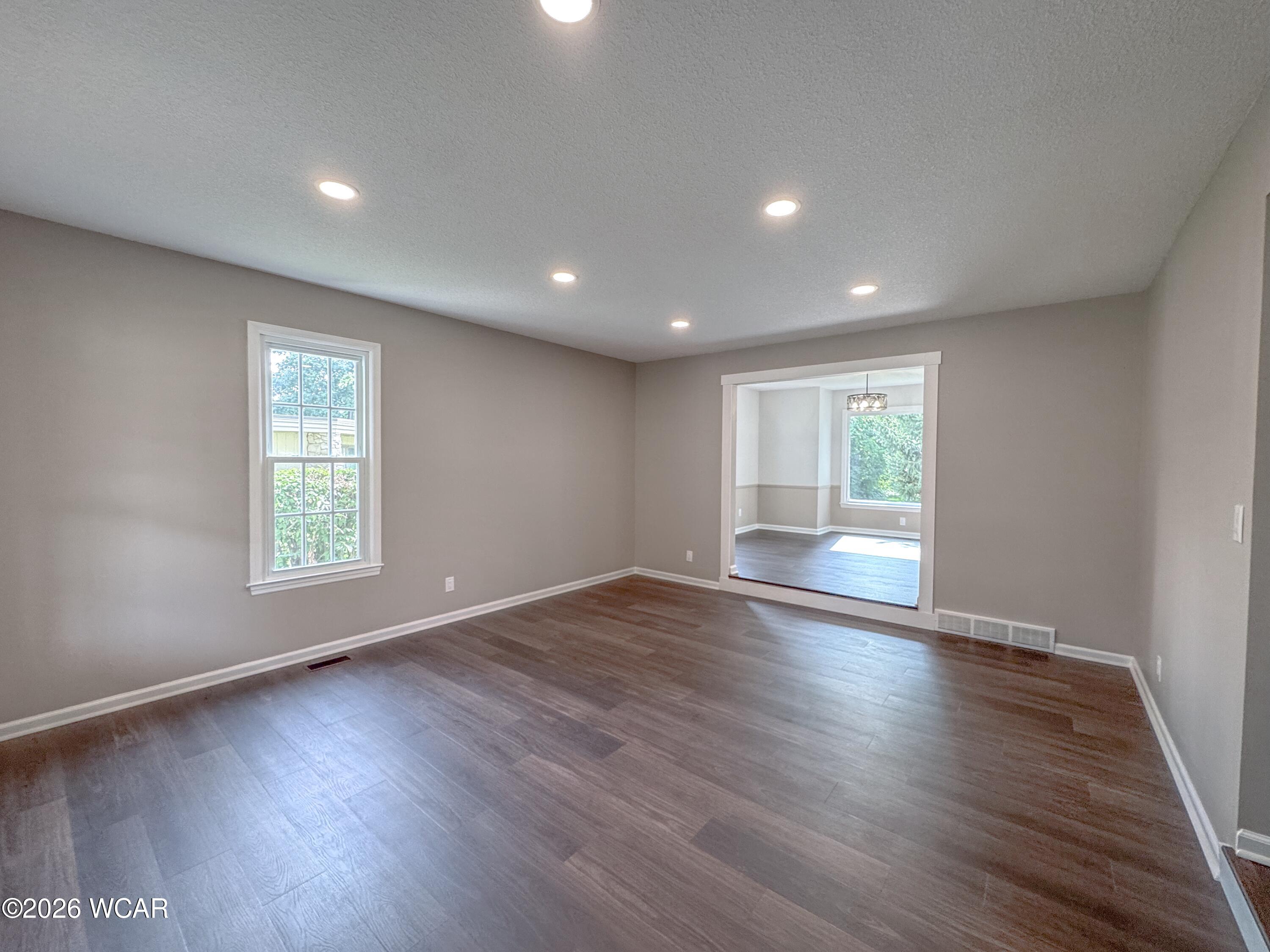 2320 London Drive, Lima, Ohio