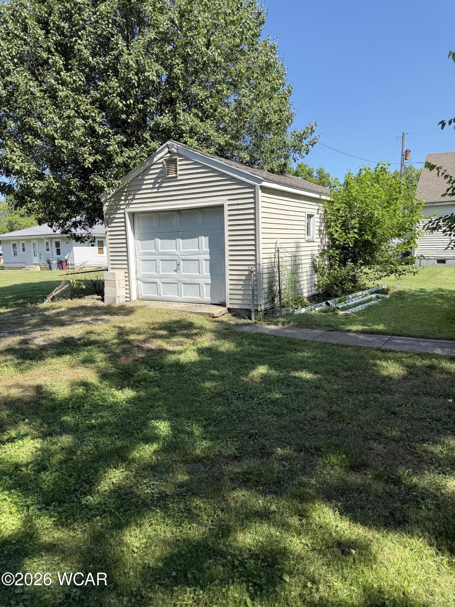 975 Richie Avenue, Lima, Ohio