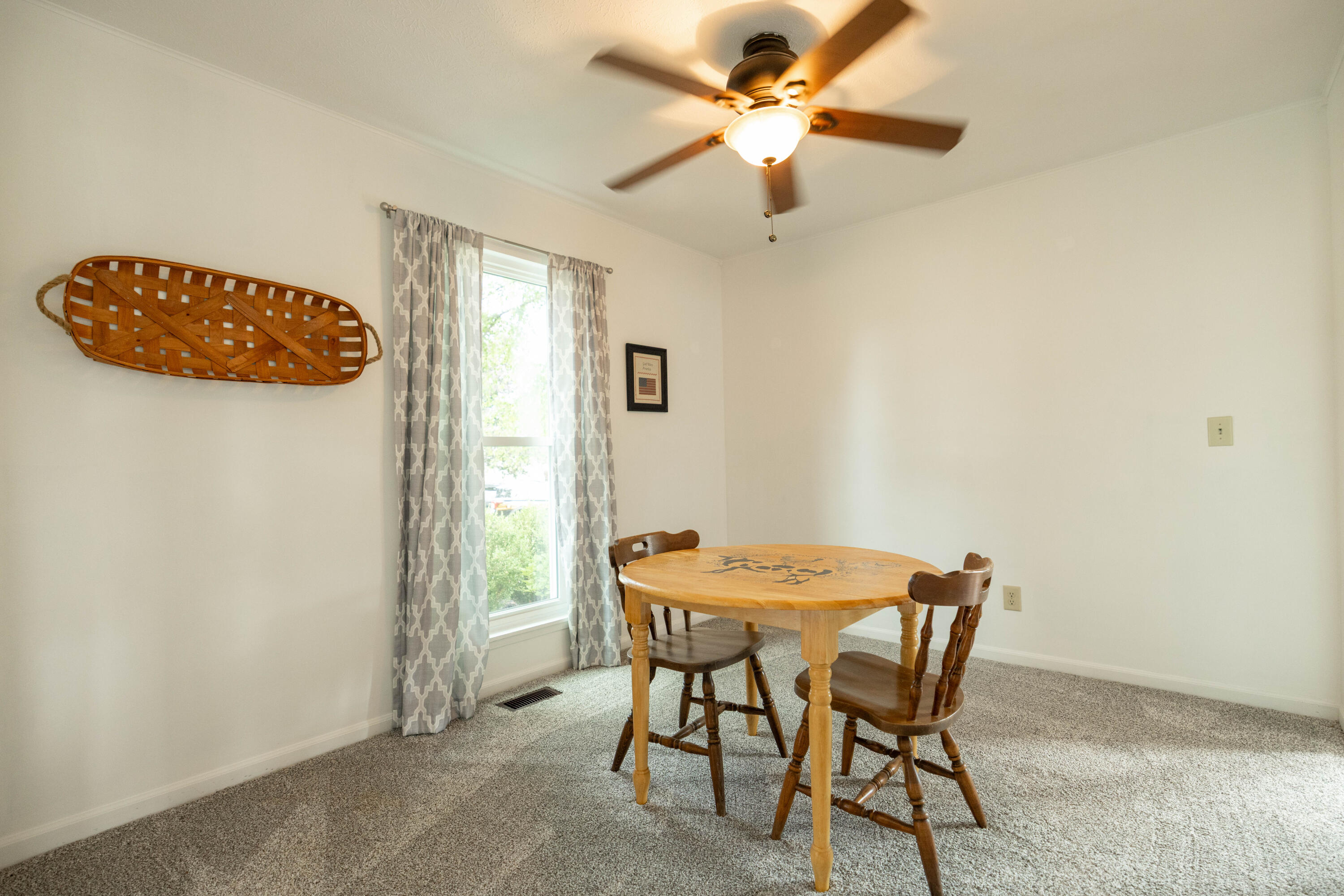 2748 Conestoga, Springfield, Ohio 45503