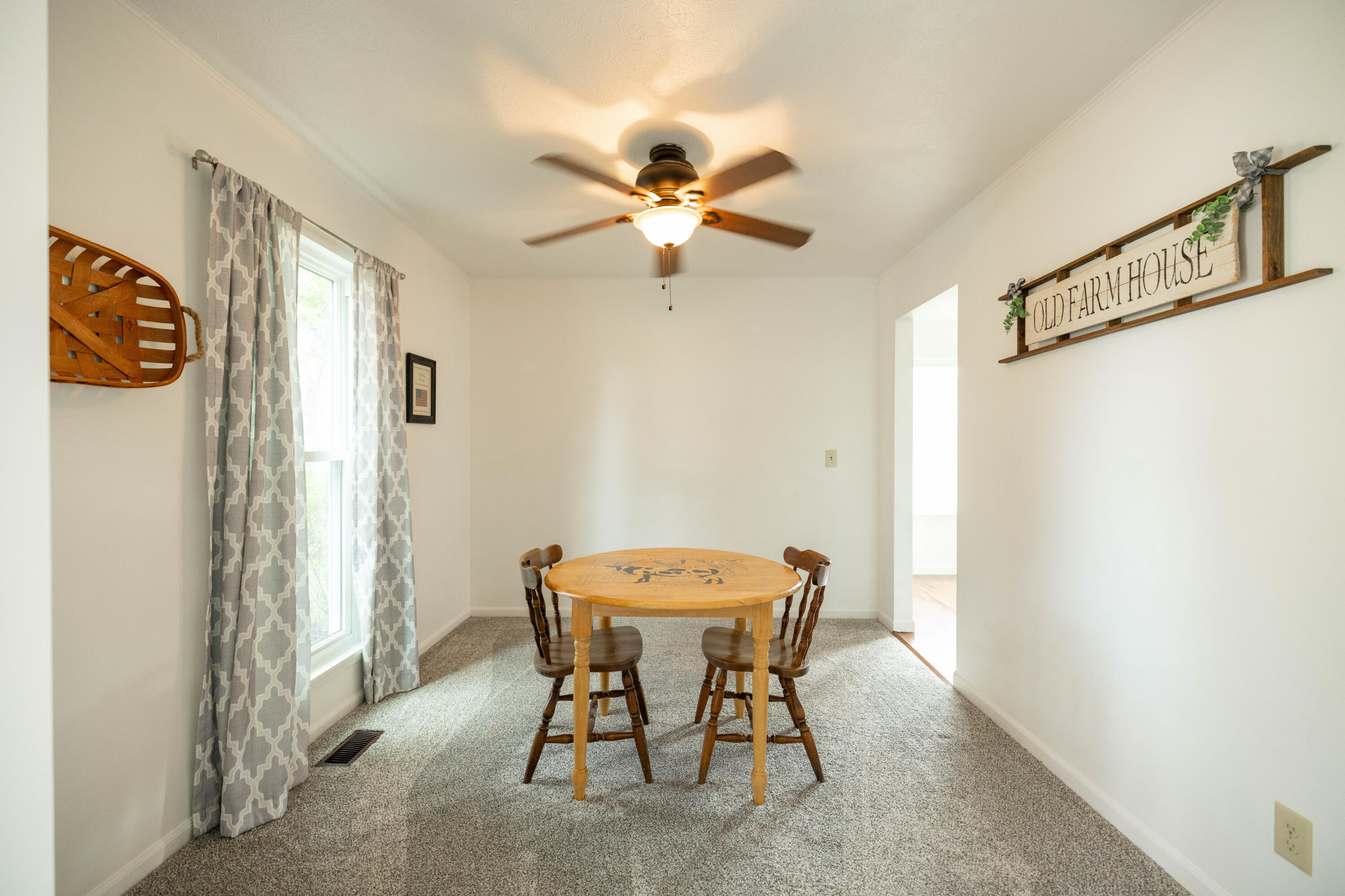 2748 Conestoga, Springfield, Ohio 45503