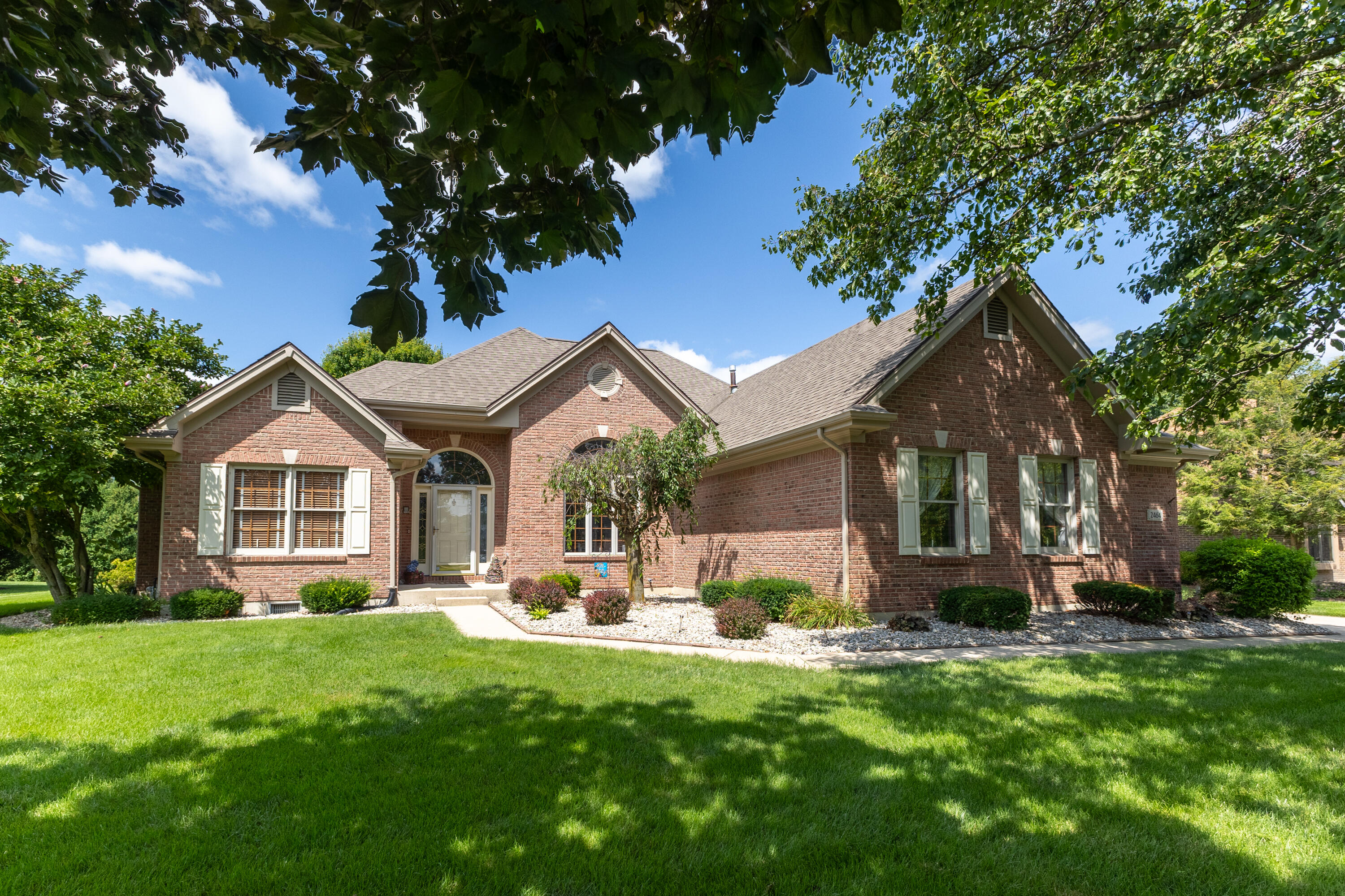 2464 Shenandoah, Troy, Ohio 45373