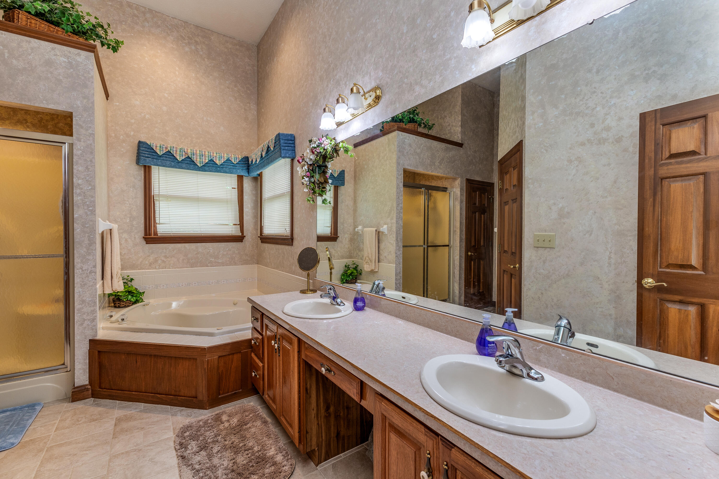 2464 Shenandoah, Troy, Ohio 45373