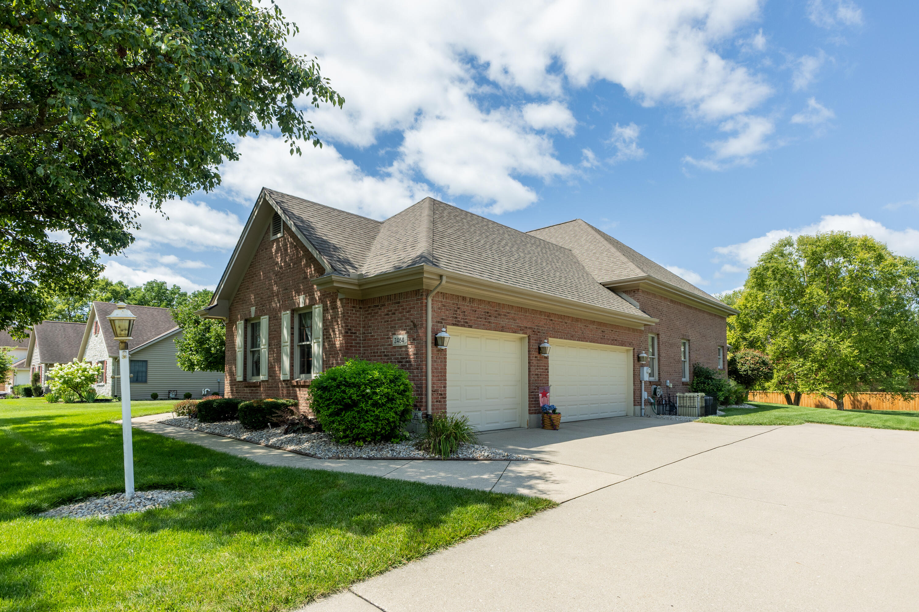 2464 Shenandoah, Troy, Ohio 45373