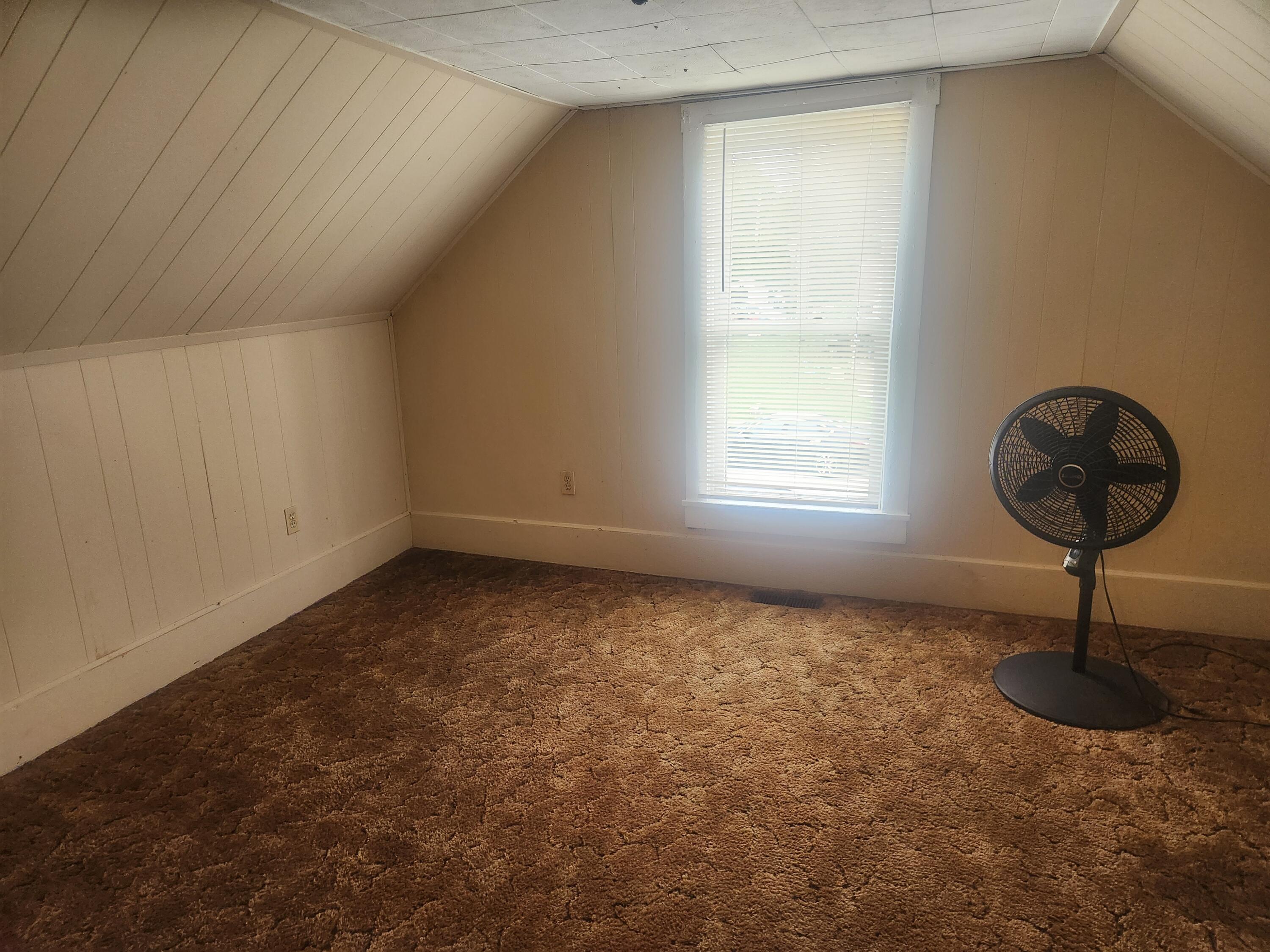 1005 Hendricks, Saint Marys, Ohio 45885