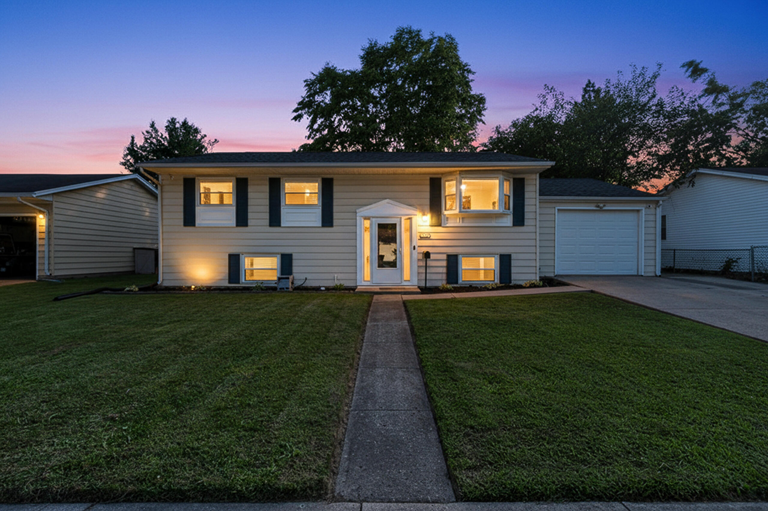 1129 Hawthorne, Sidney, Ohio 45365