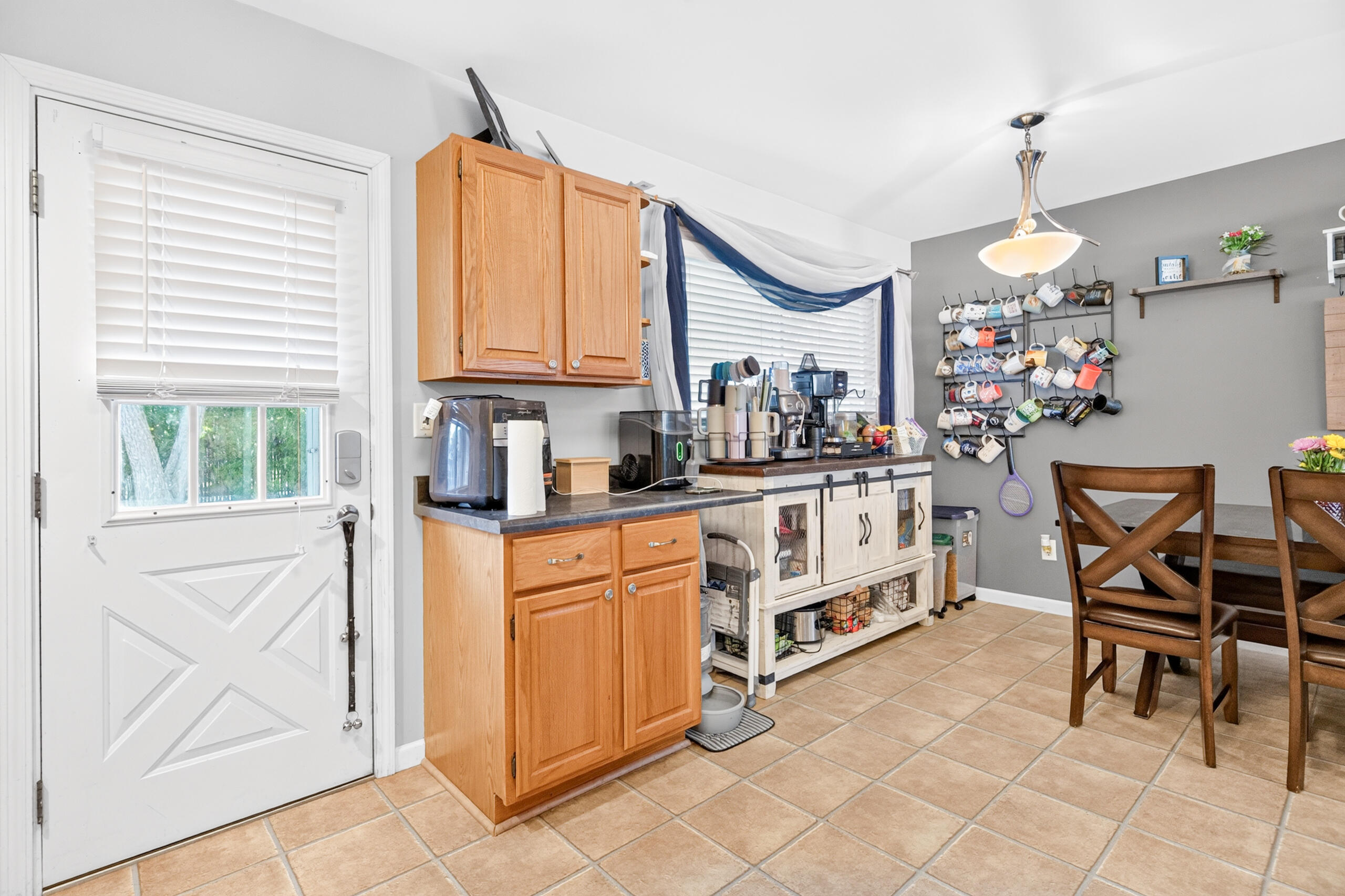 1129 Hawthorne, Sidney, Ohio 45365