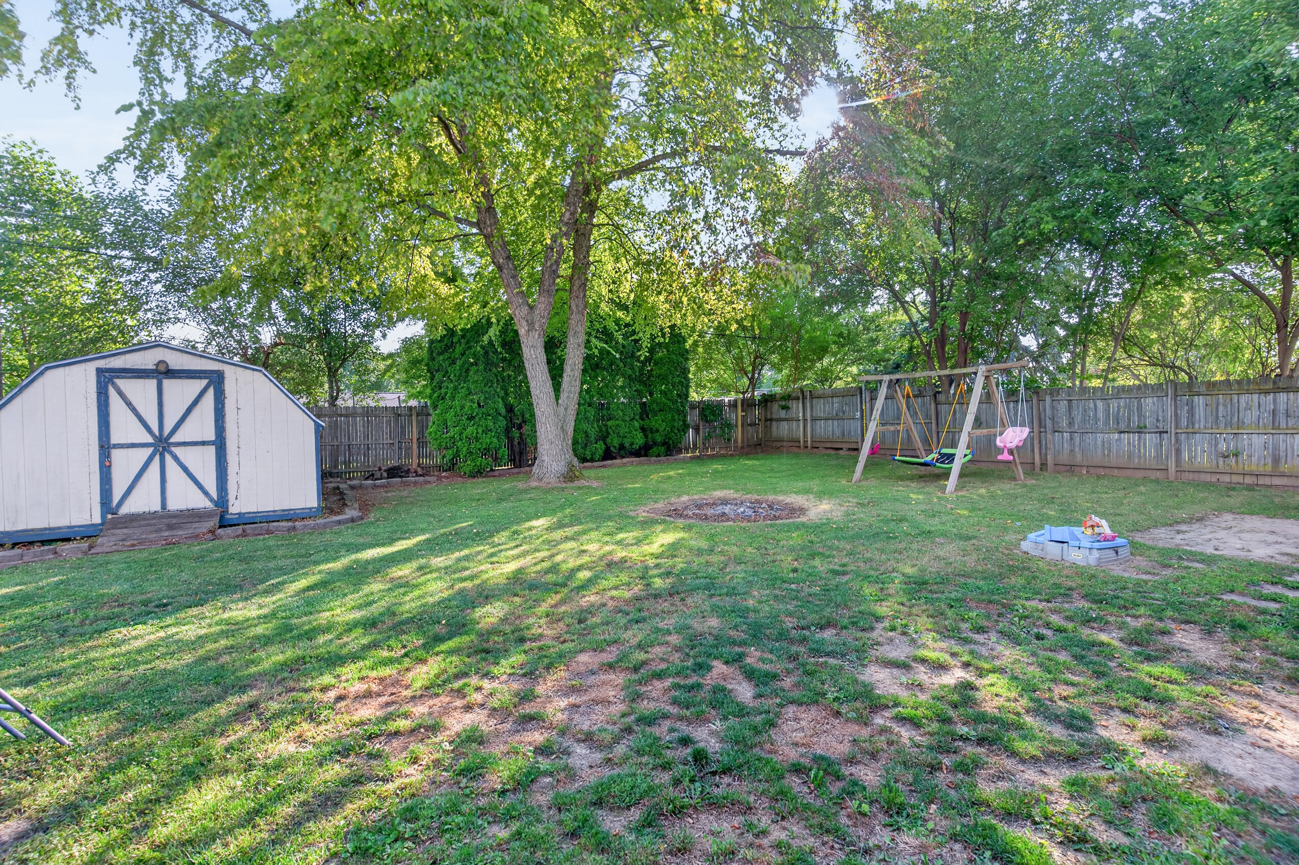 1129 Hawthorne, Sidney, Ohio 45365