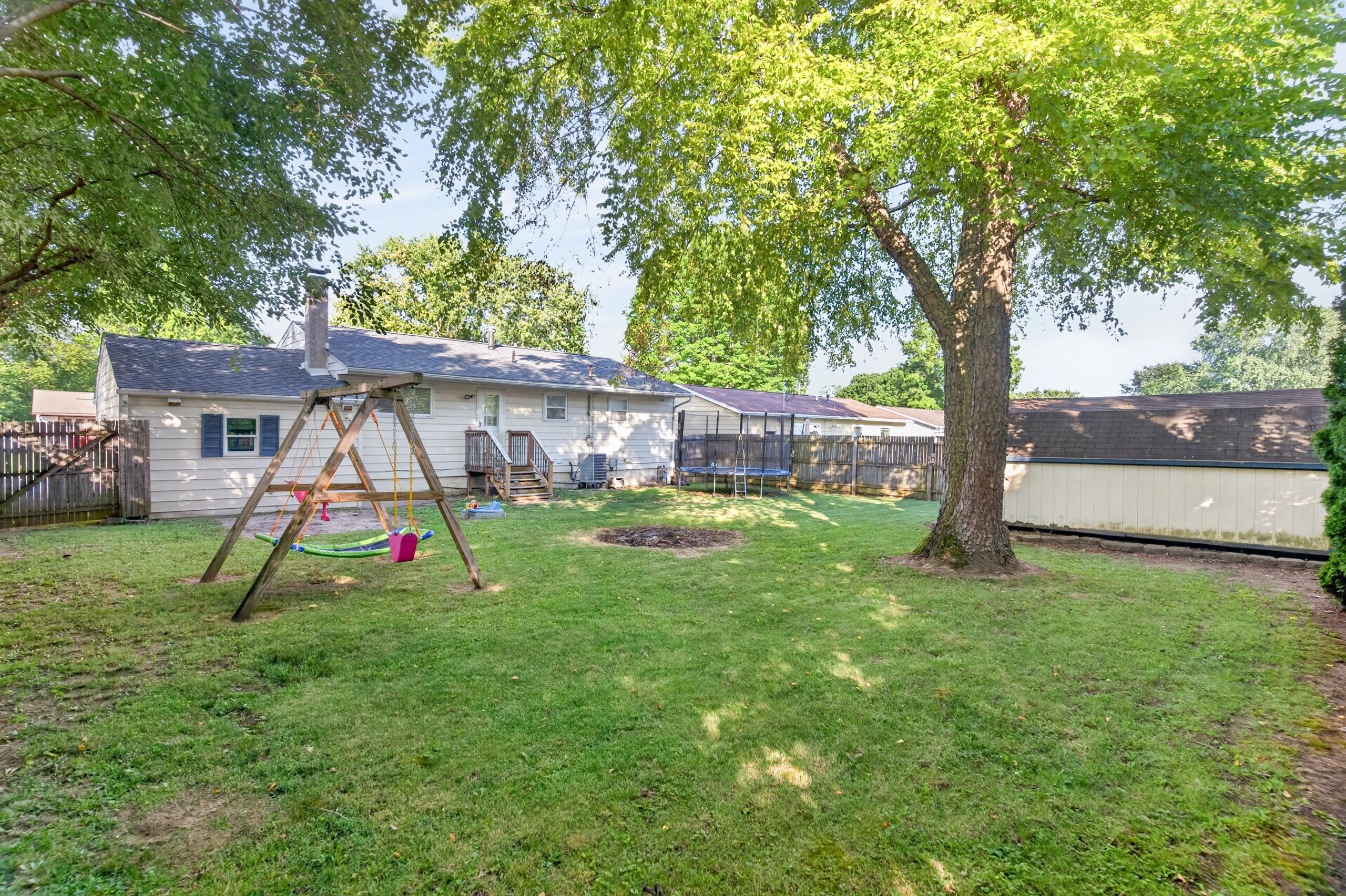 1129 Hawthorne, Sidney, Ohio 45365