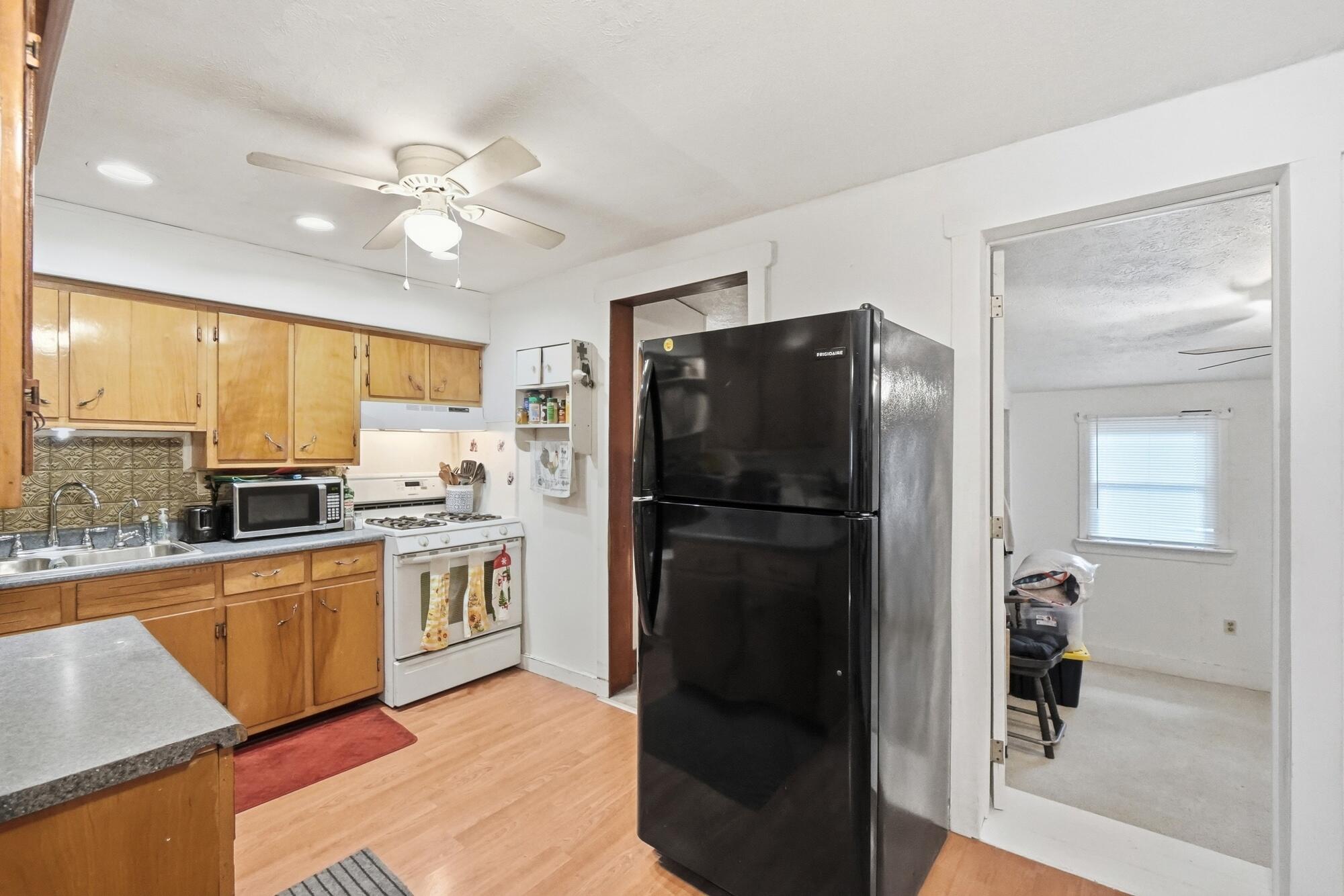 3215 Saint Paris, Springfield, Ohio 45504