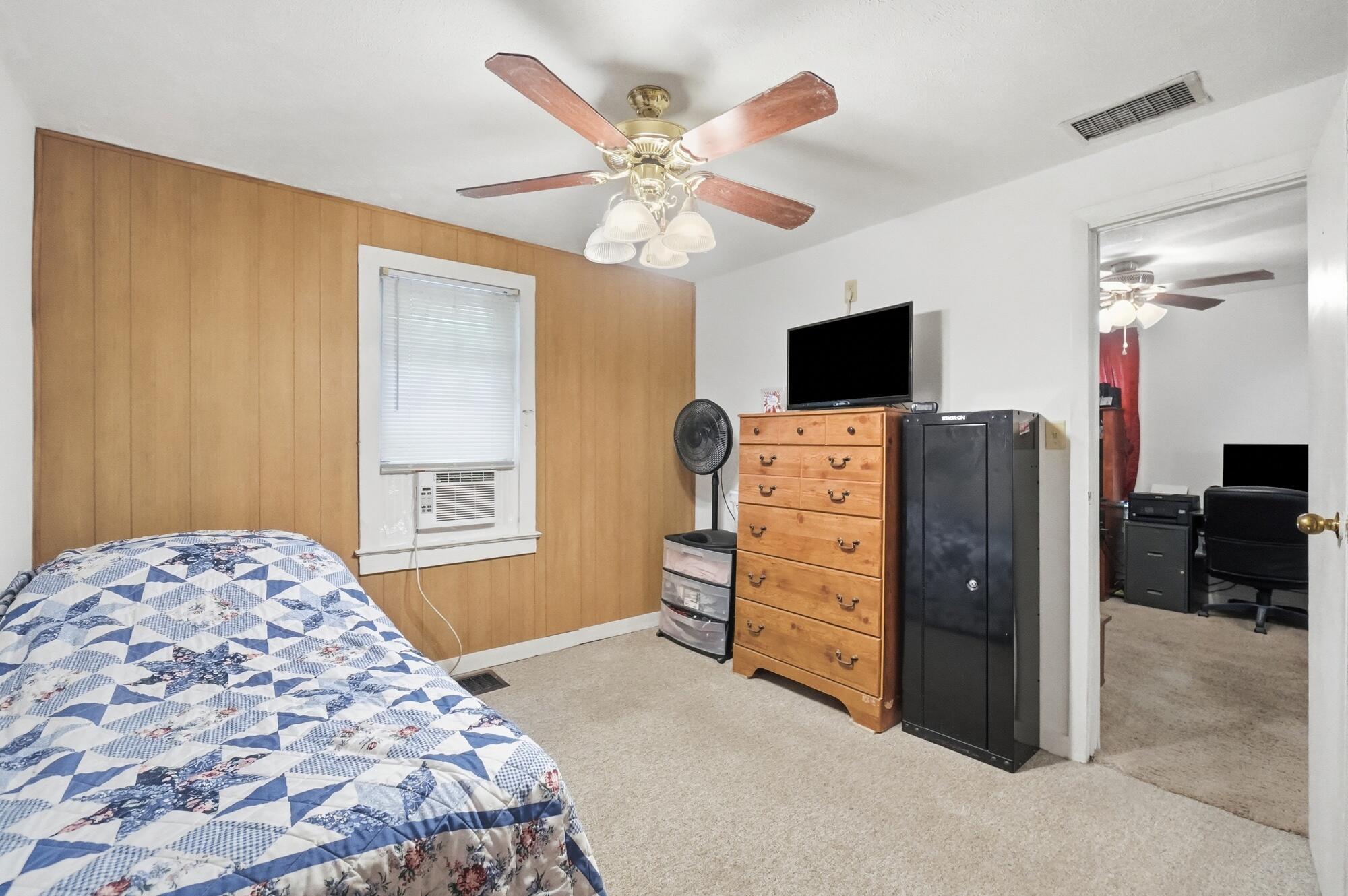 3215 Saint Paris, Springfield, Ohio 45504