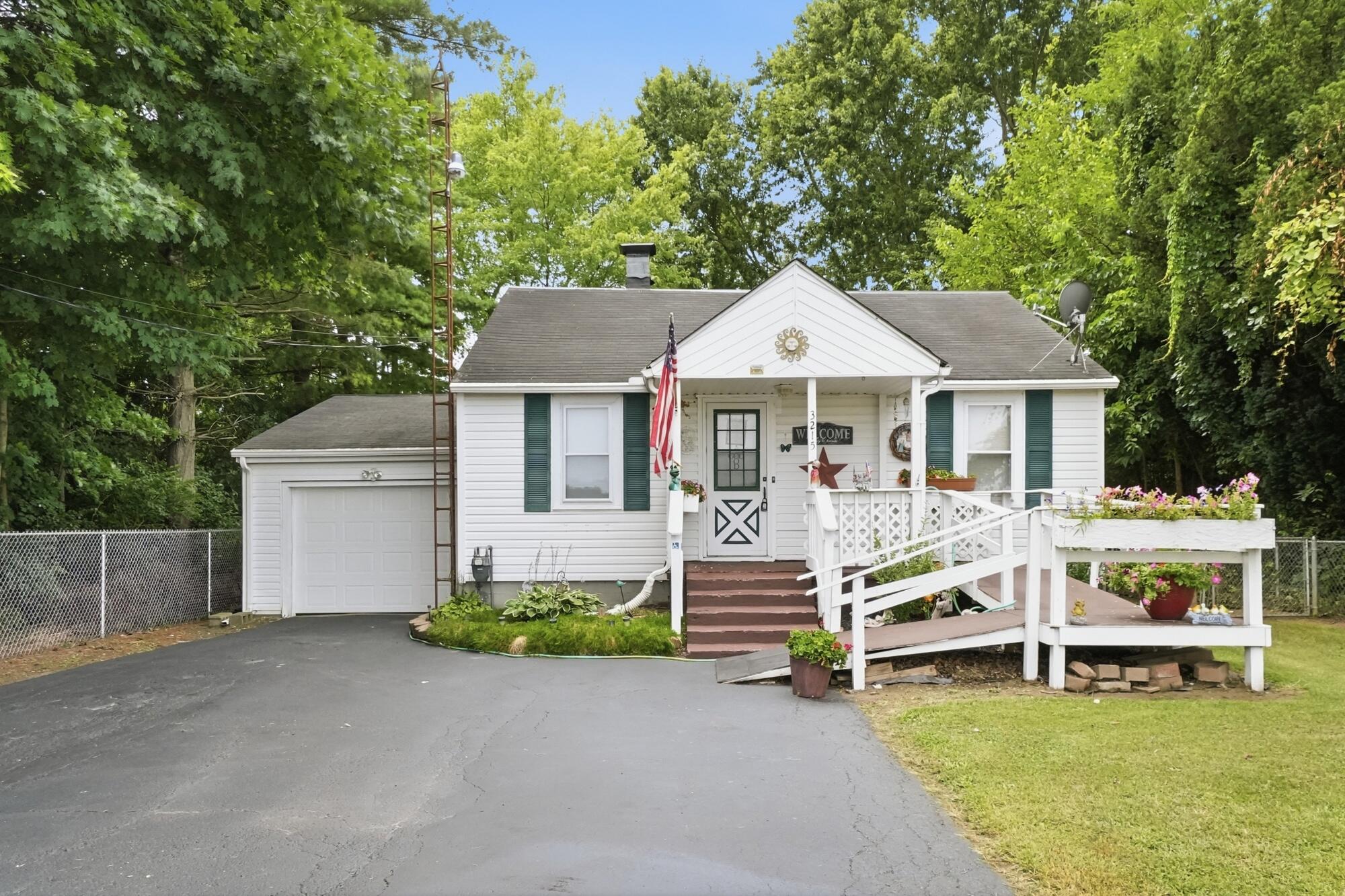 3215 Saint Paris, Springfield, Ohio 45504