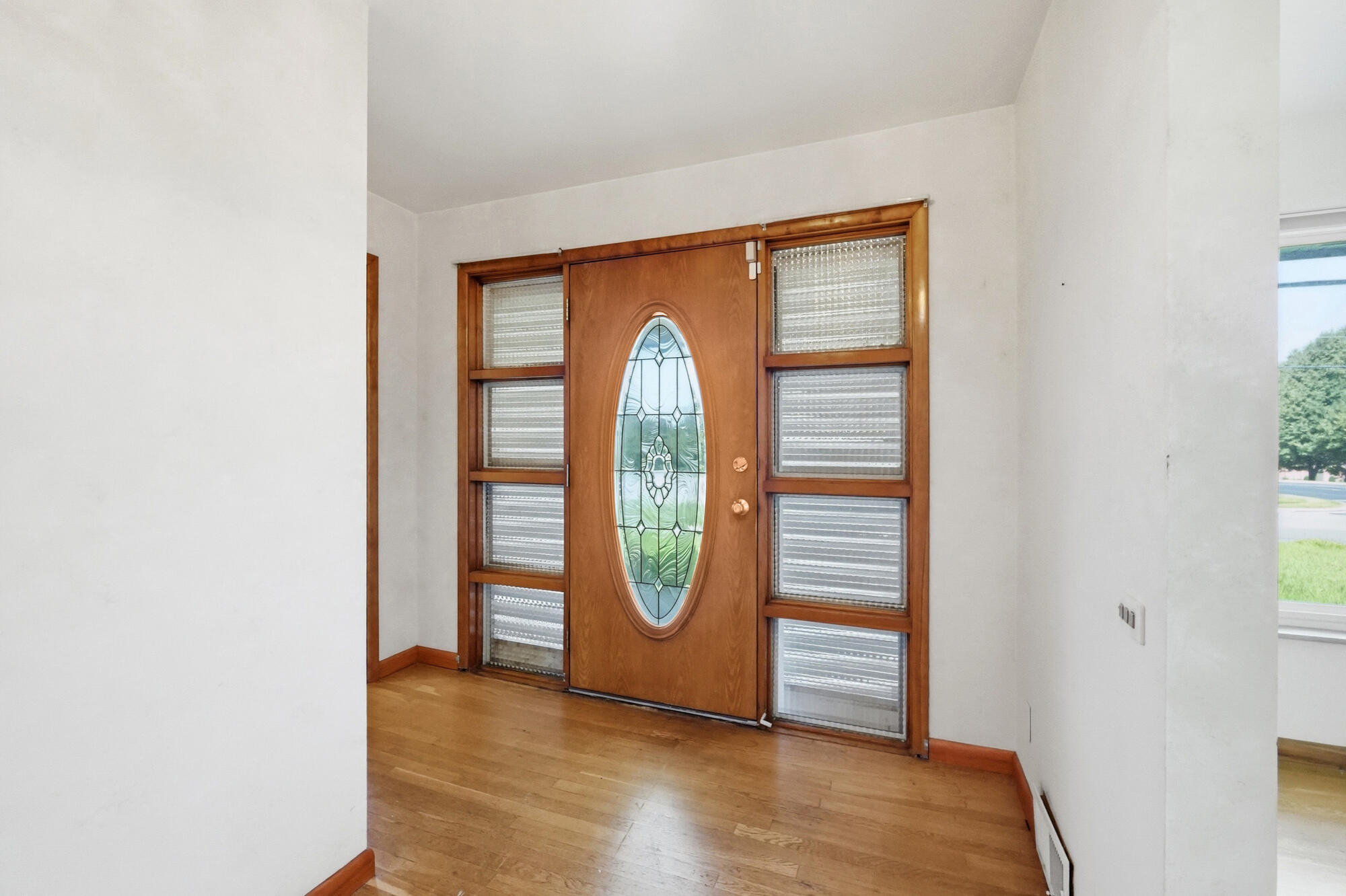 1770 Saint Paris, Springfield, Ohio 45504