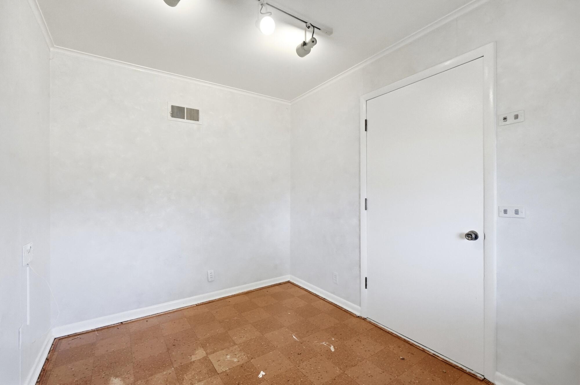 1770 Saint Paris, Springfield, Ohio 45504