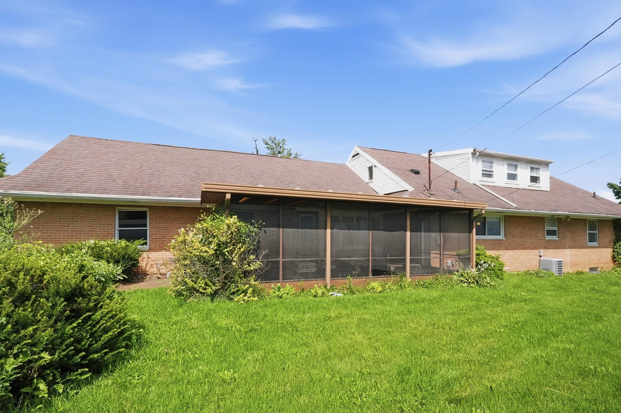 1770 Saint Paris, Springfield, Ohio 45504