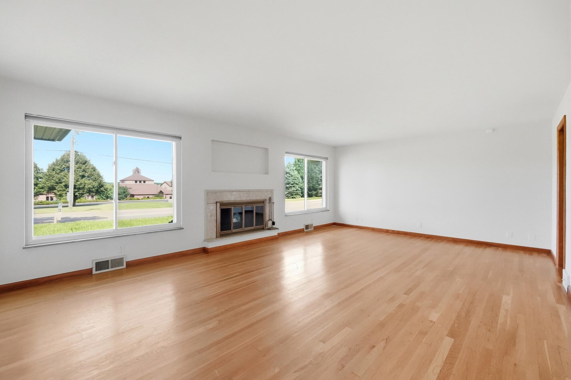 1770 Saint Paris, Springfield, Ohio 45504