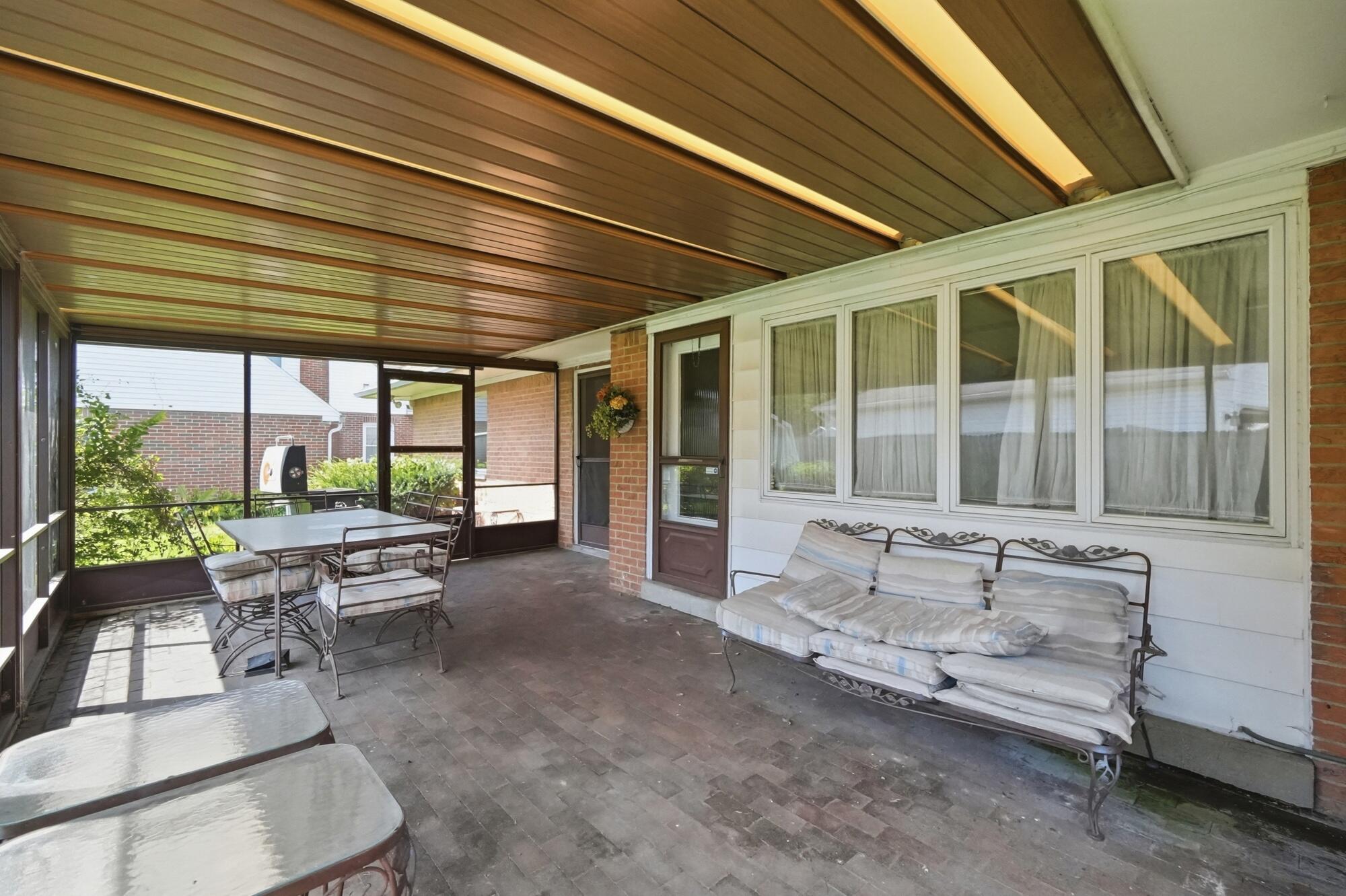 1770 Saint Paris, Springfield, Ohio 45504