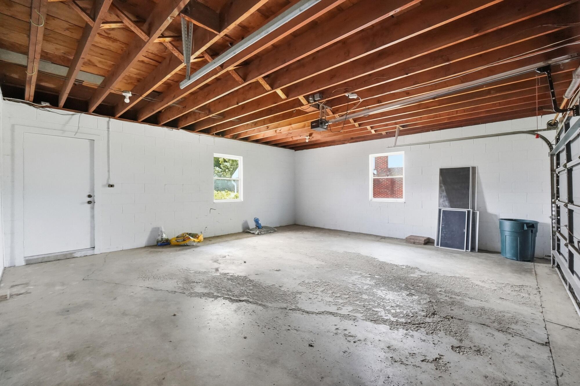 1770 Saint Paris, Springfield, Ohio 45504