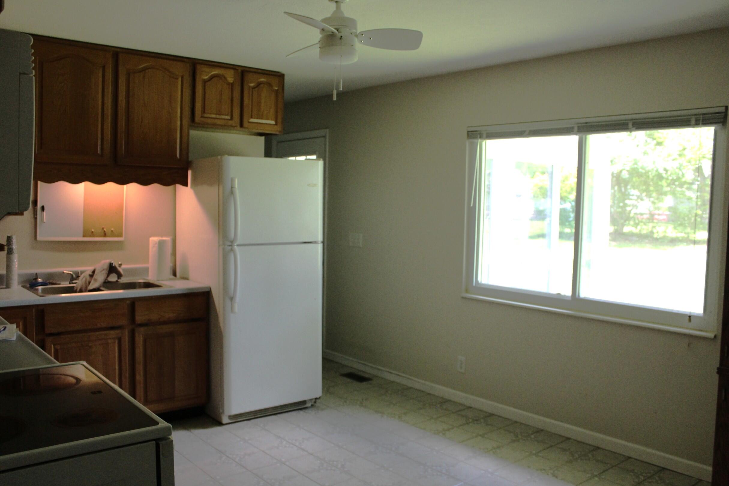 3215 Nantucket, Springfield, Ohio 45503