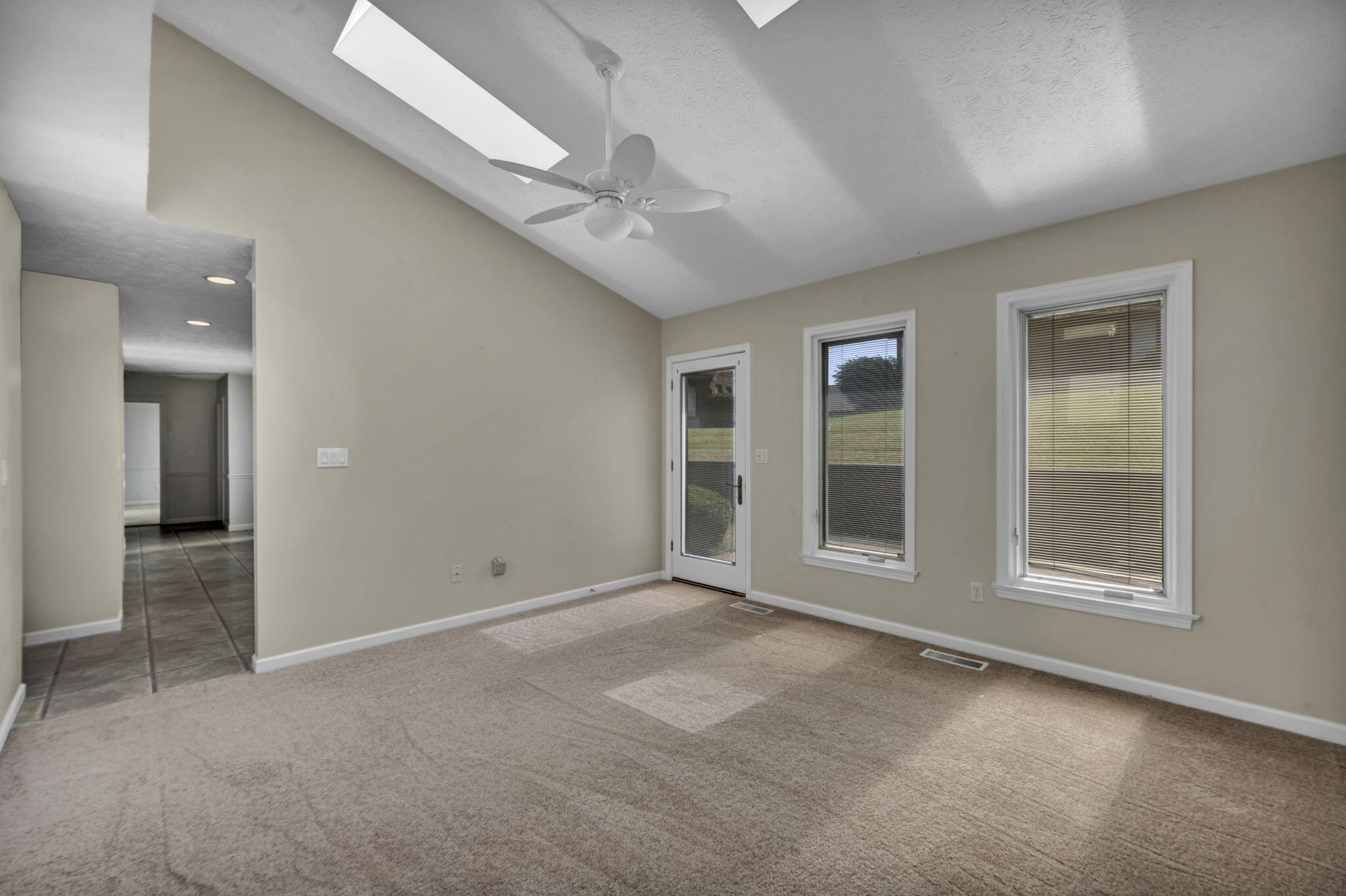 23 Bon Air, Urbana, Ohio 43078