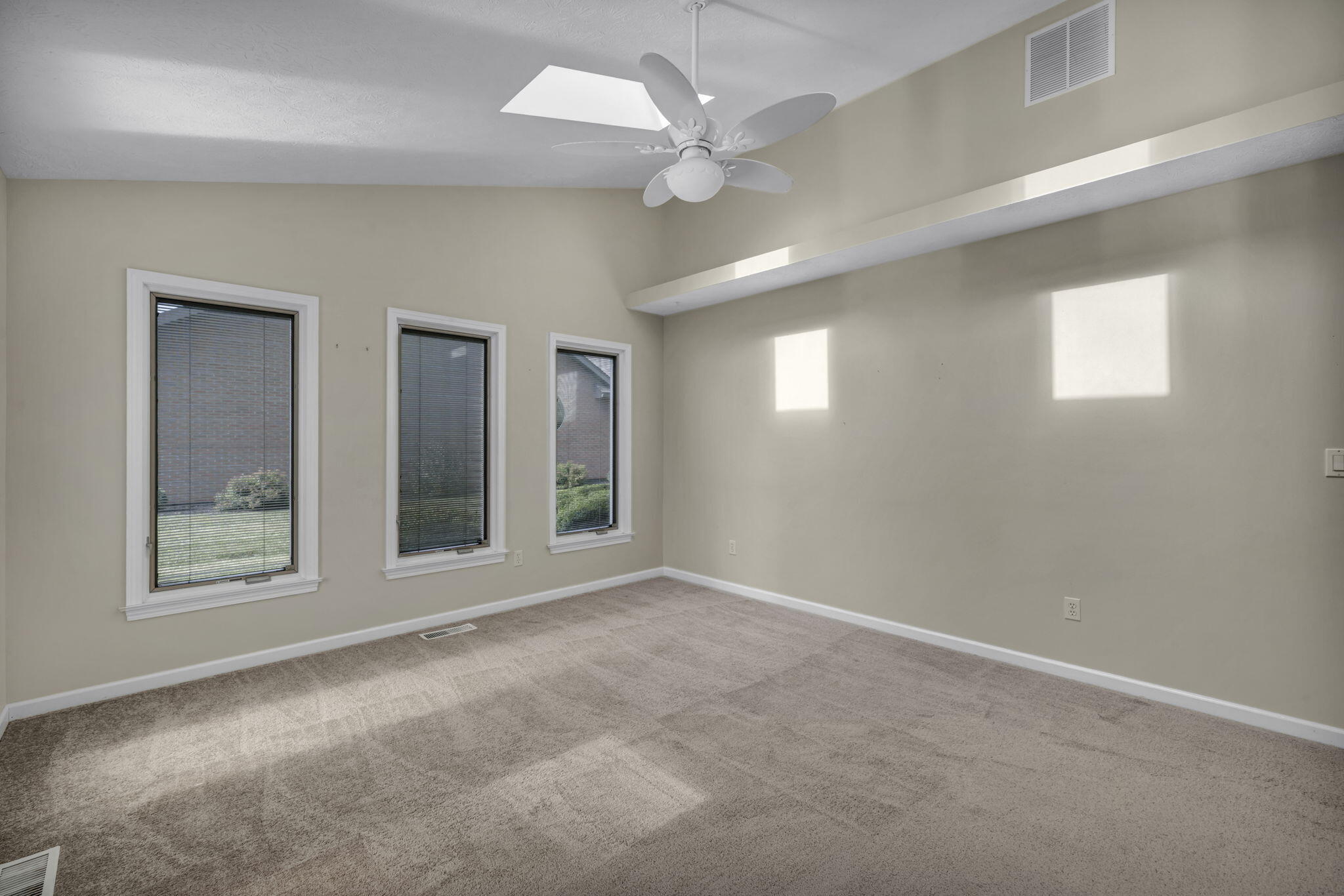 23 Bon Air, Urbana, Ohio 43078