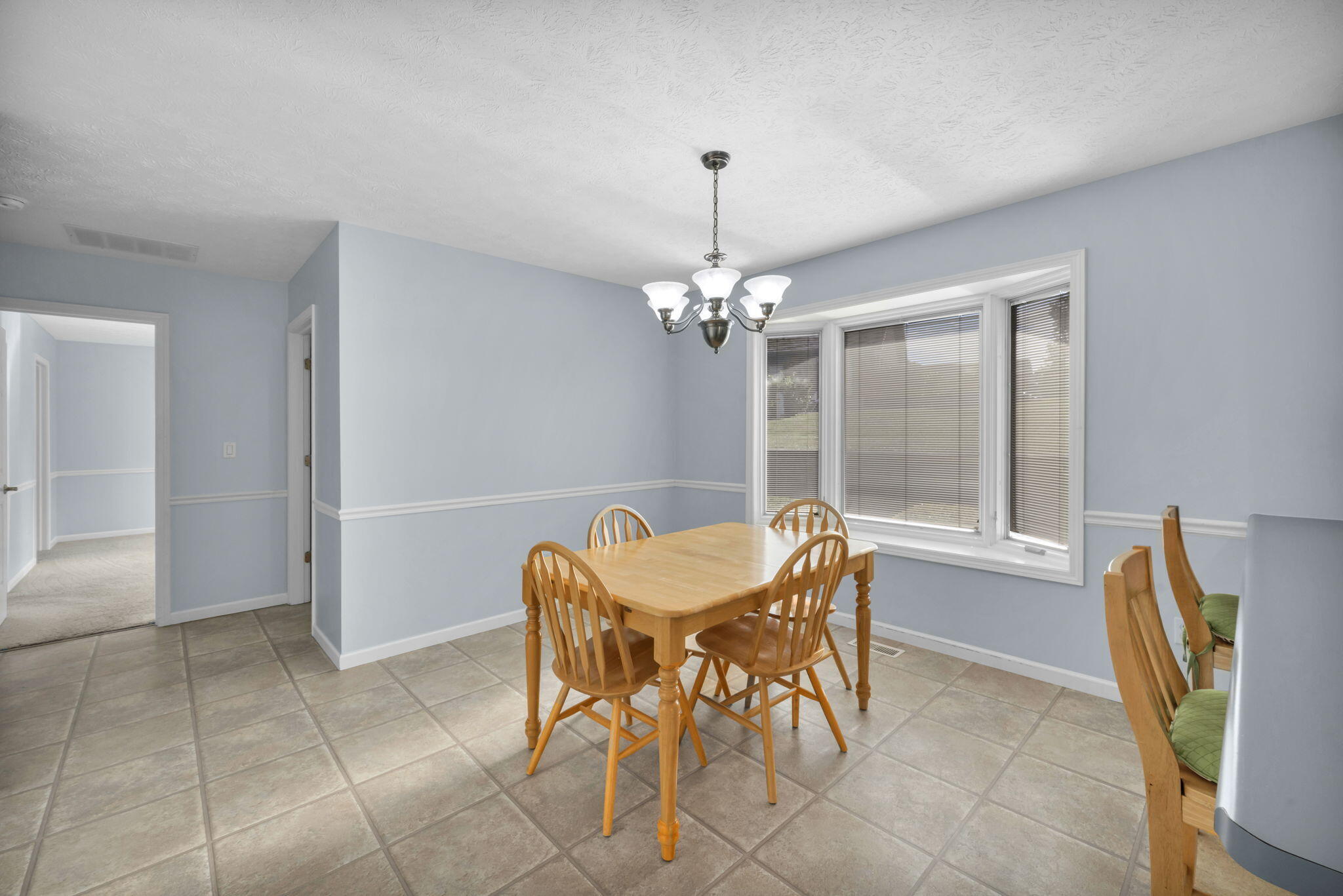 23 Bon Air, Urbana, Ohio 43078