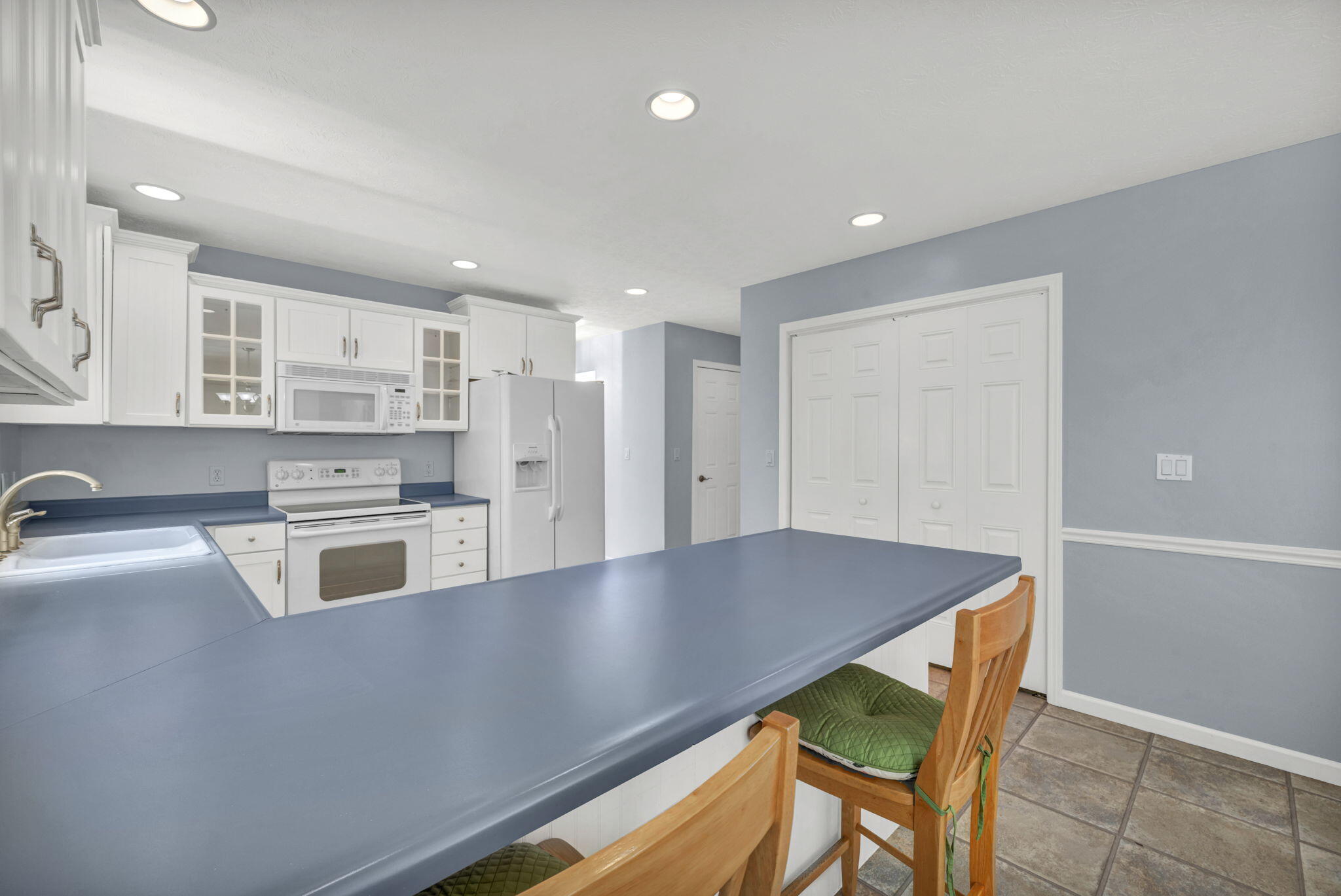 23 Bon Air, Urbana, Ohio 43078