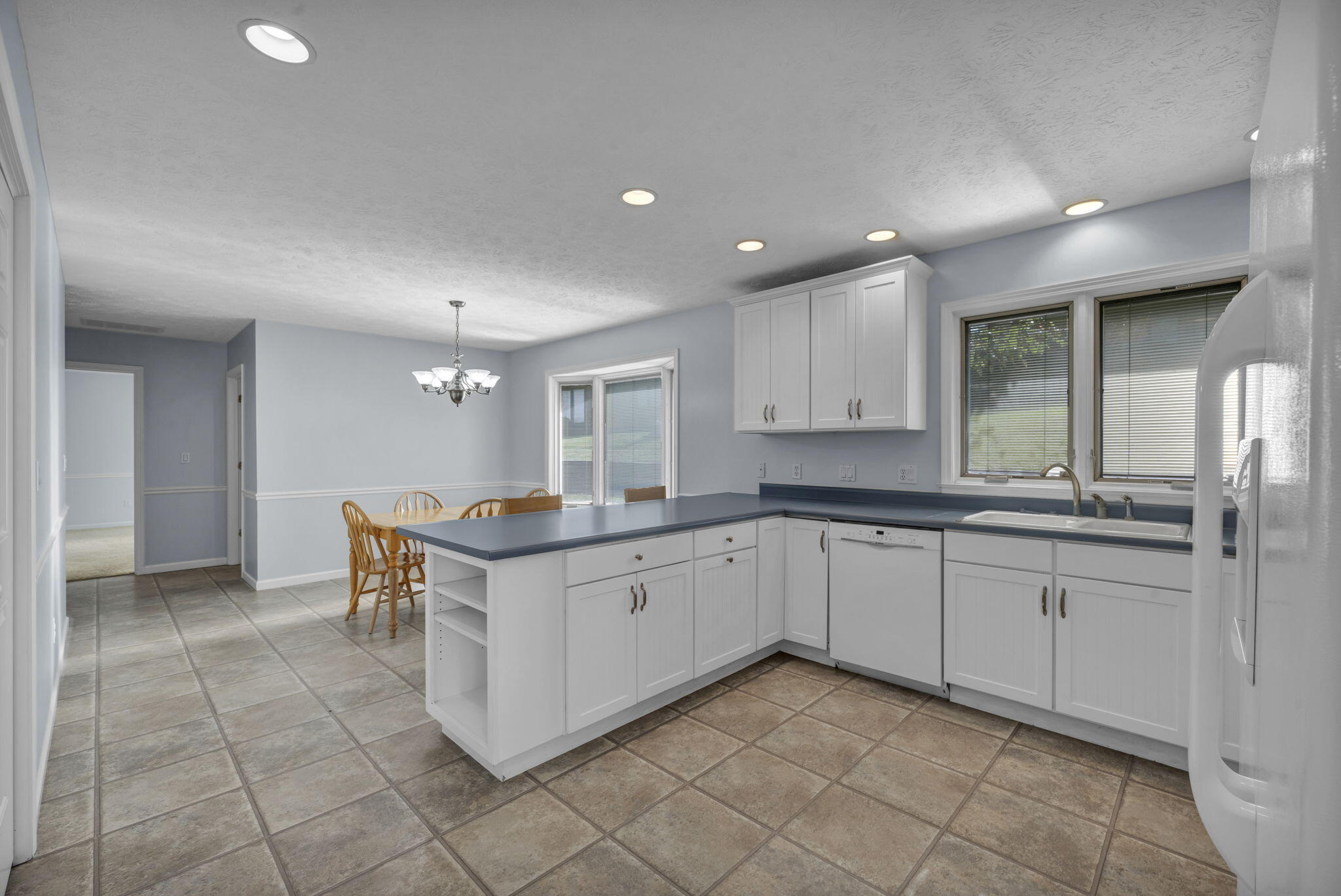 23 Bon Air, Urbana, Ohio 43078