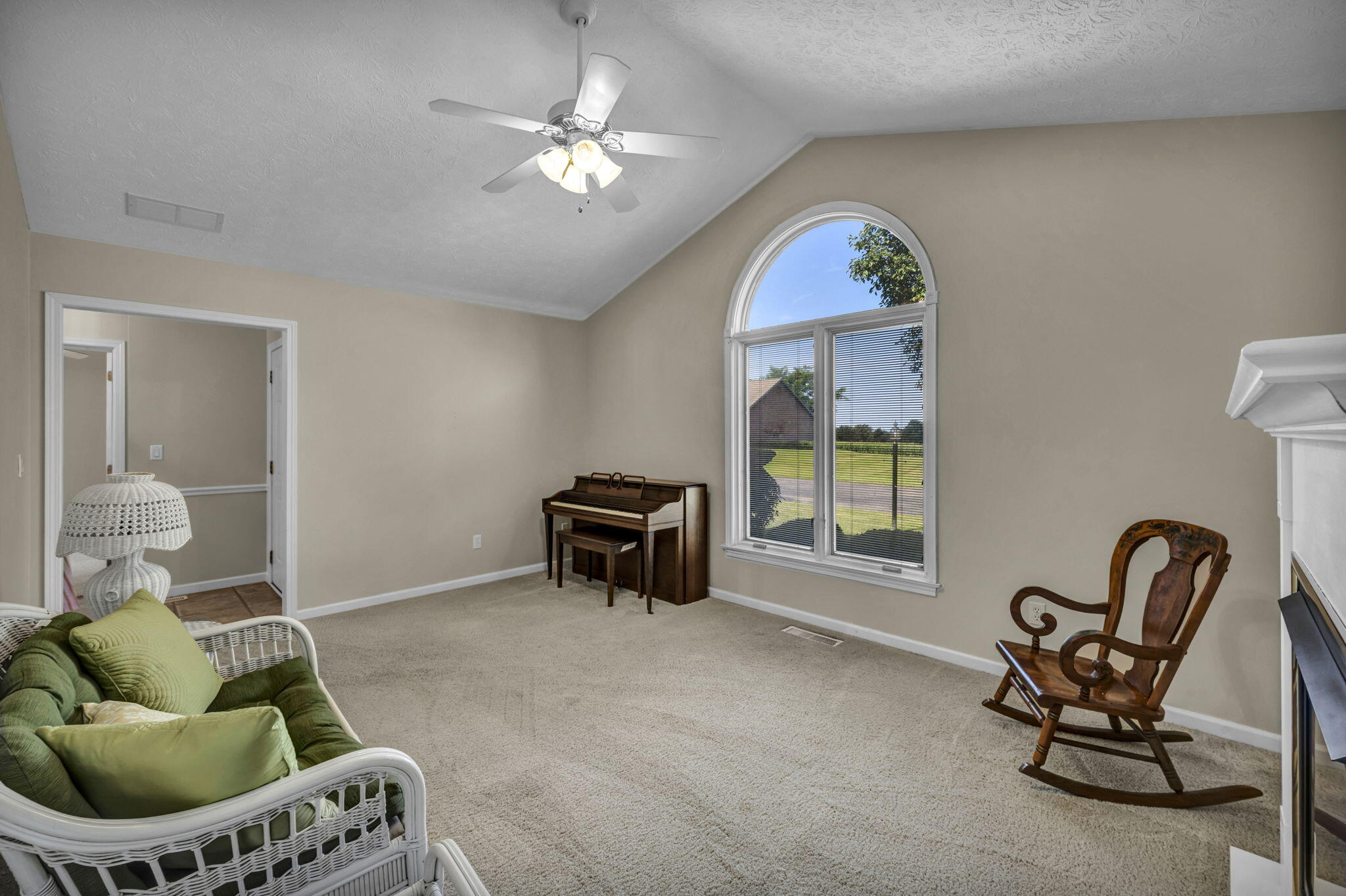 23 Bon Air, Urbana, Ohio 43078