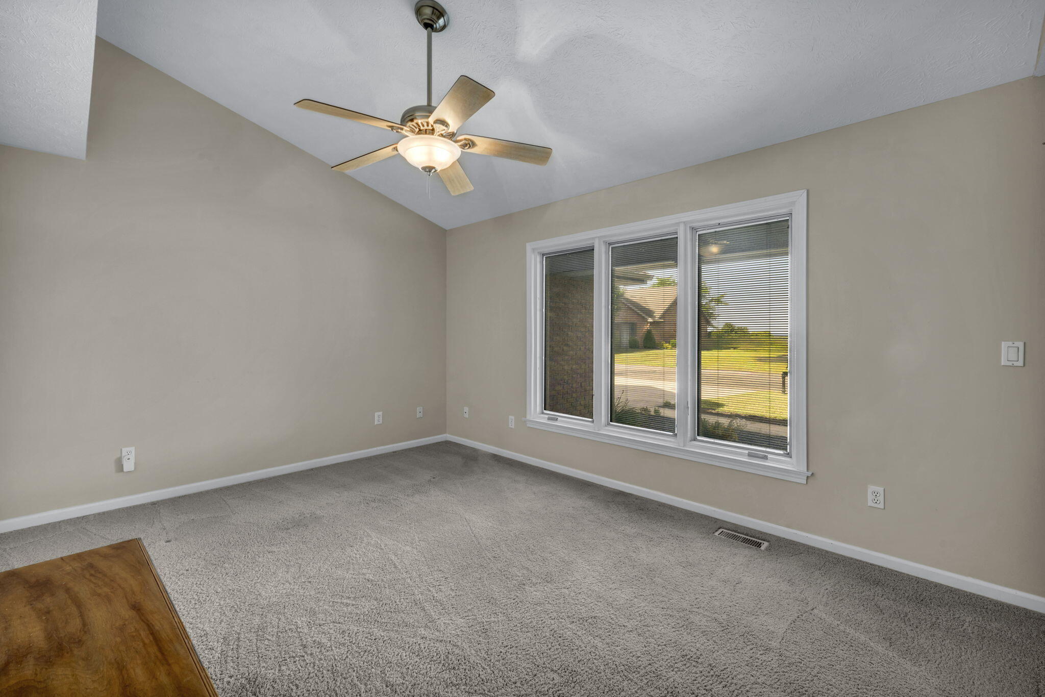 23 Bon Air, Urbana, Ohio 43078