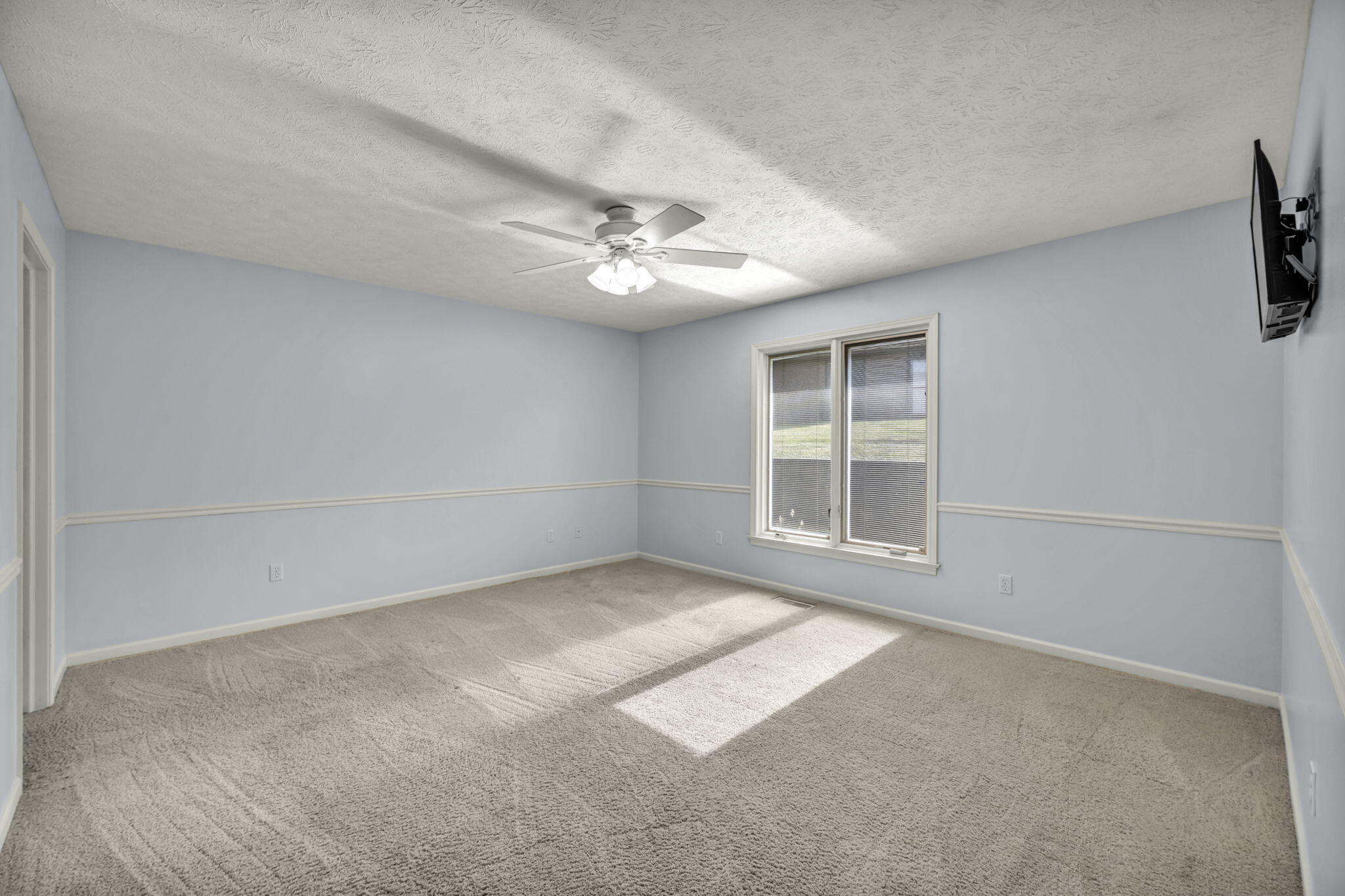 23 Bon Air, Urbana, Ohio 43078