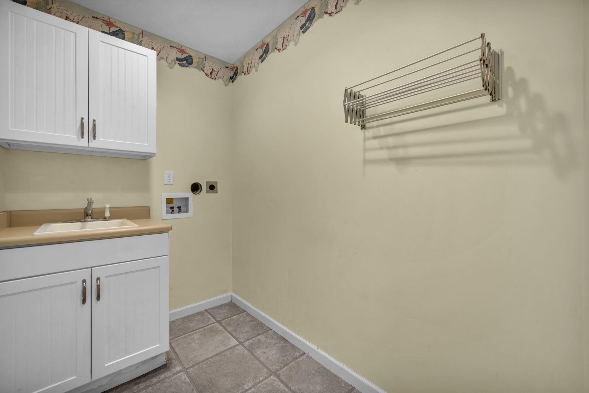 23 Bon Air, Urbana, Ohio 43078
