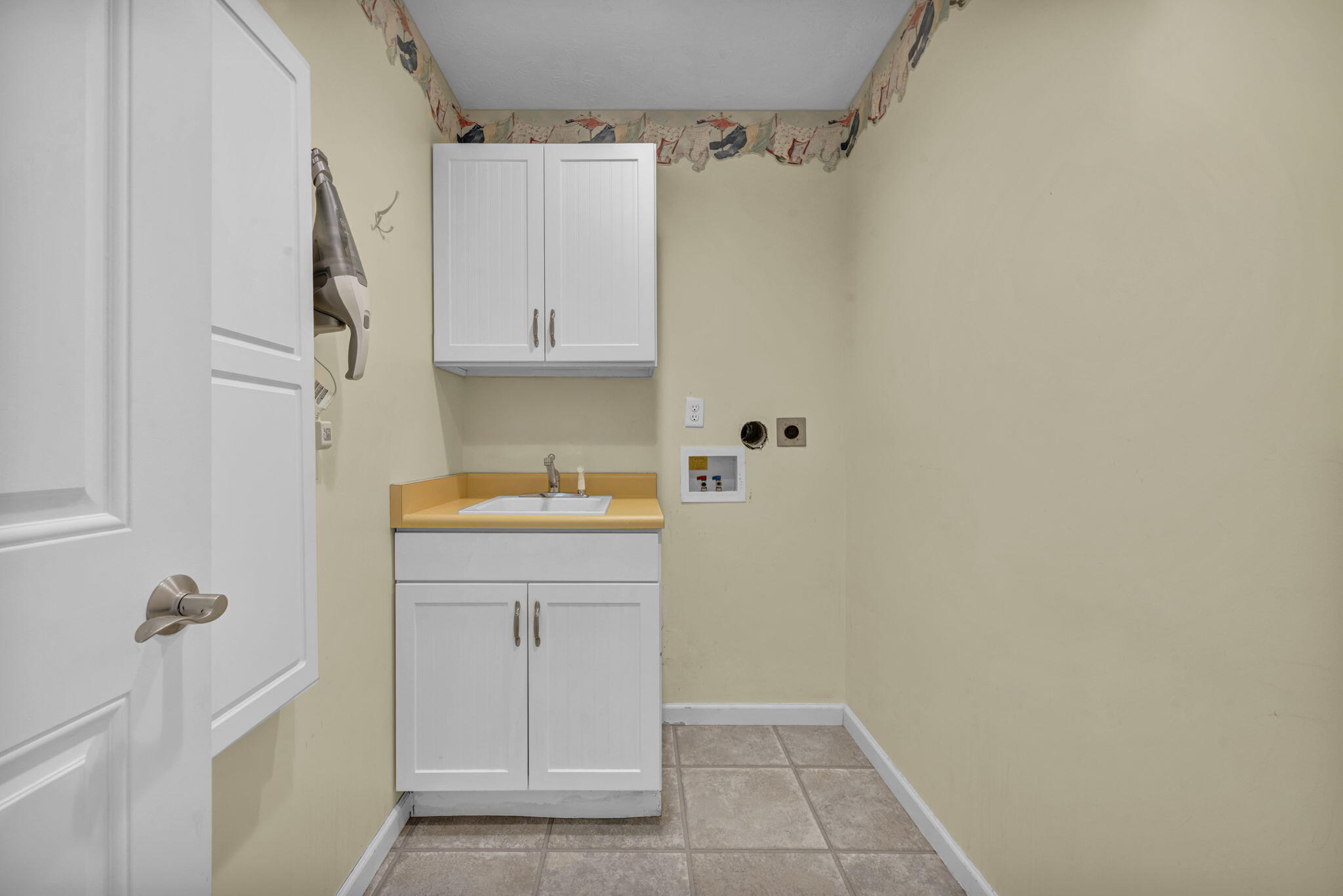 23 Bon Air, Urbana, Ohio 43078