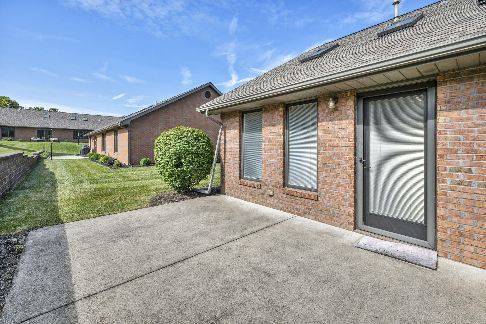 23 Bon Air, Urbana, Ohio 43078