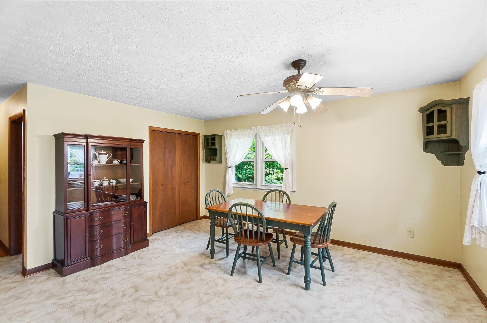 364 Park End, Dayton, Ohio 45415