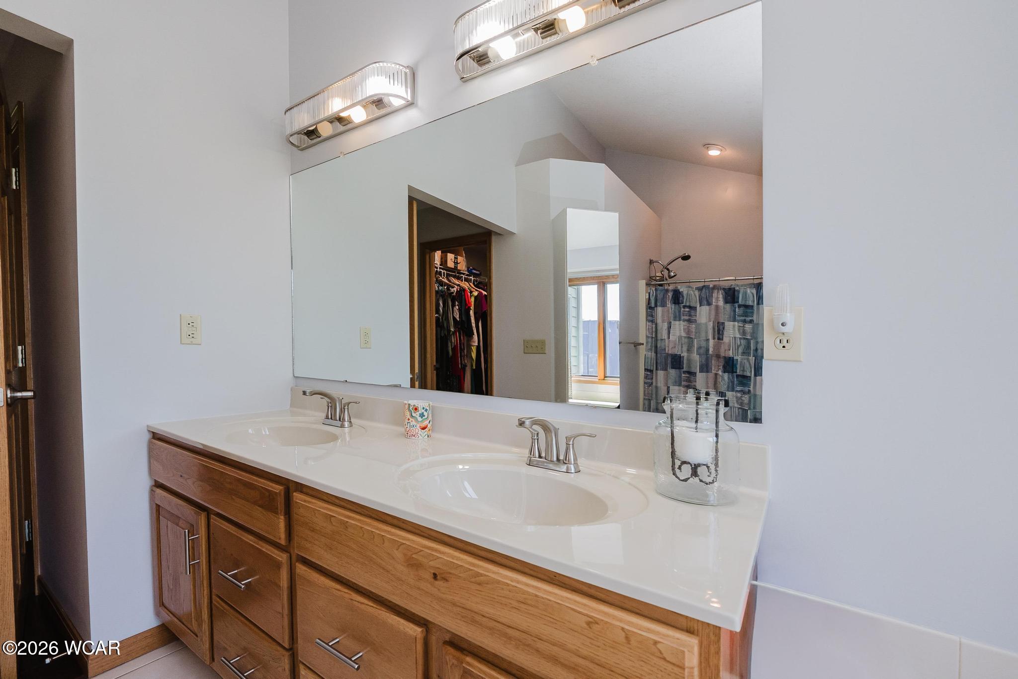 101 Hawthorn Court, Bluffton, Ohio