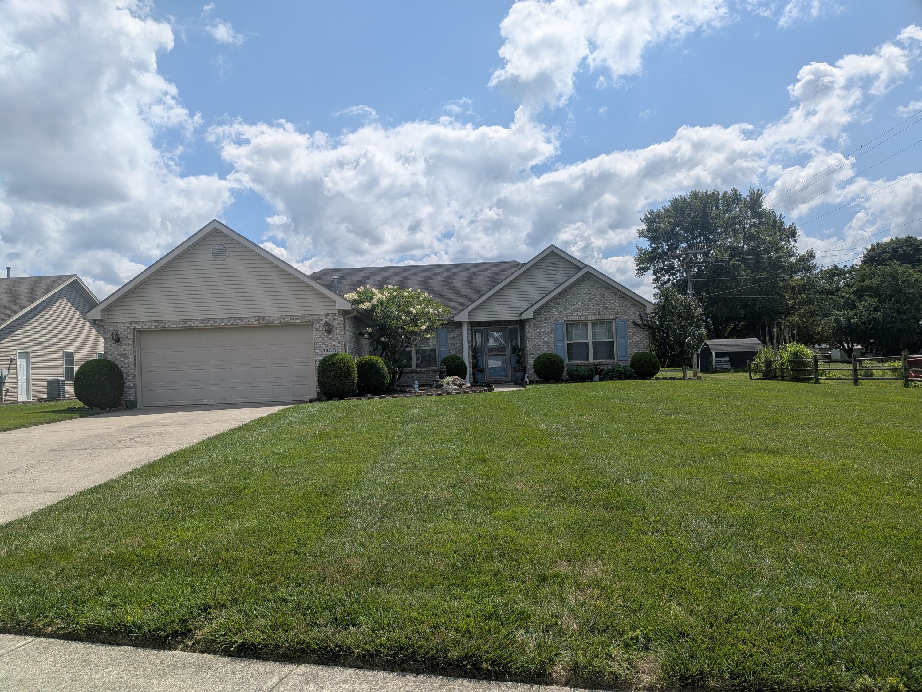 1455 Edinburgh, Troy, Ohio 45373