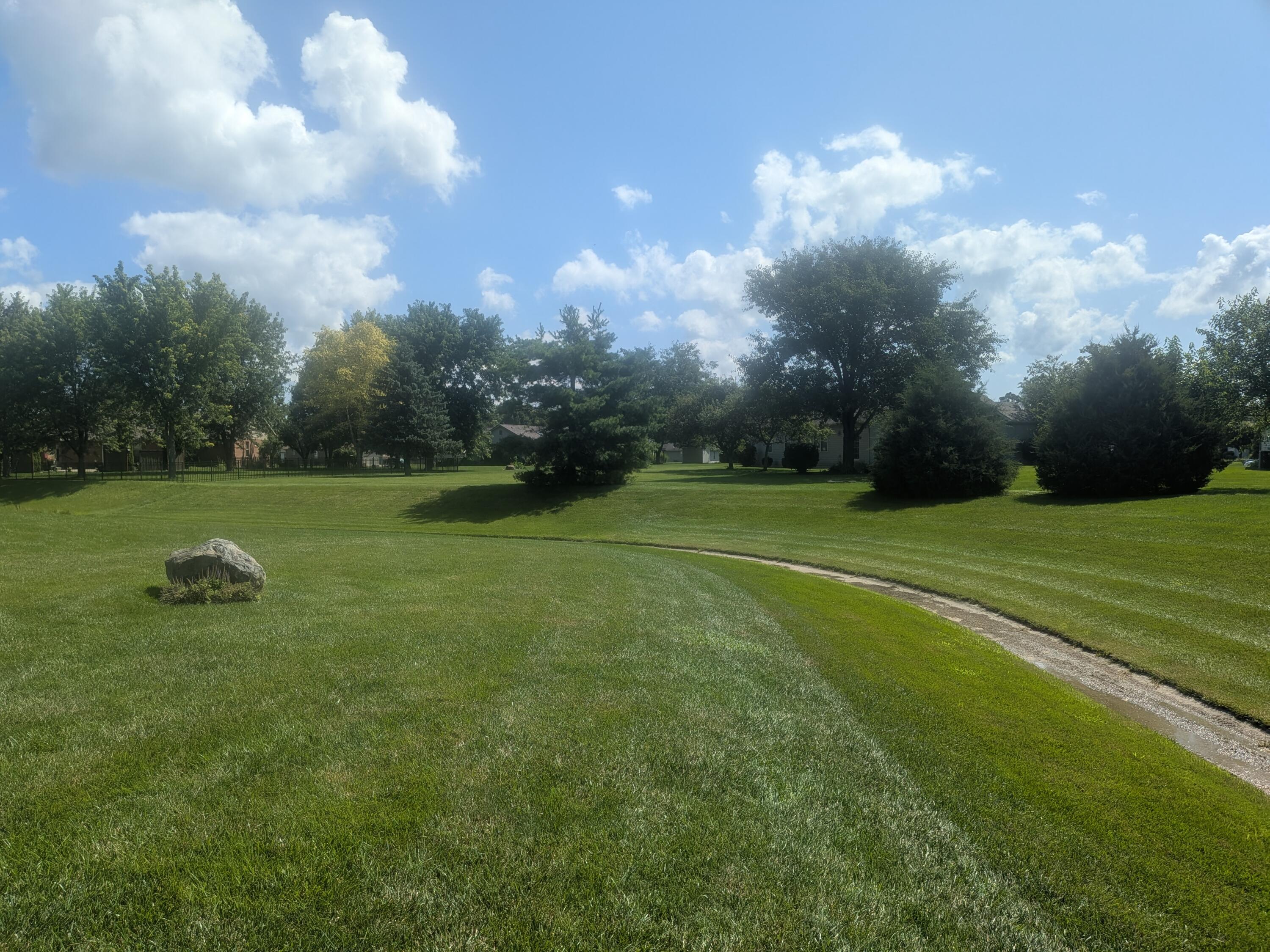 1455 Edinburgh, Troy, Ohio 45373