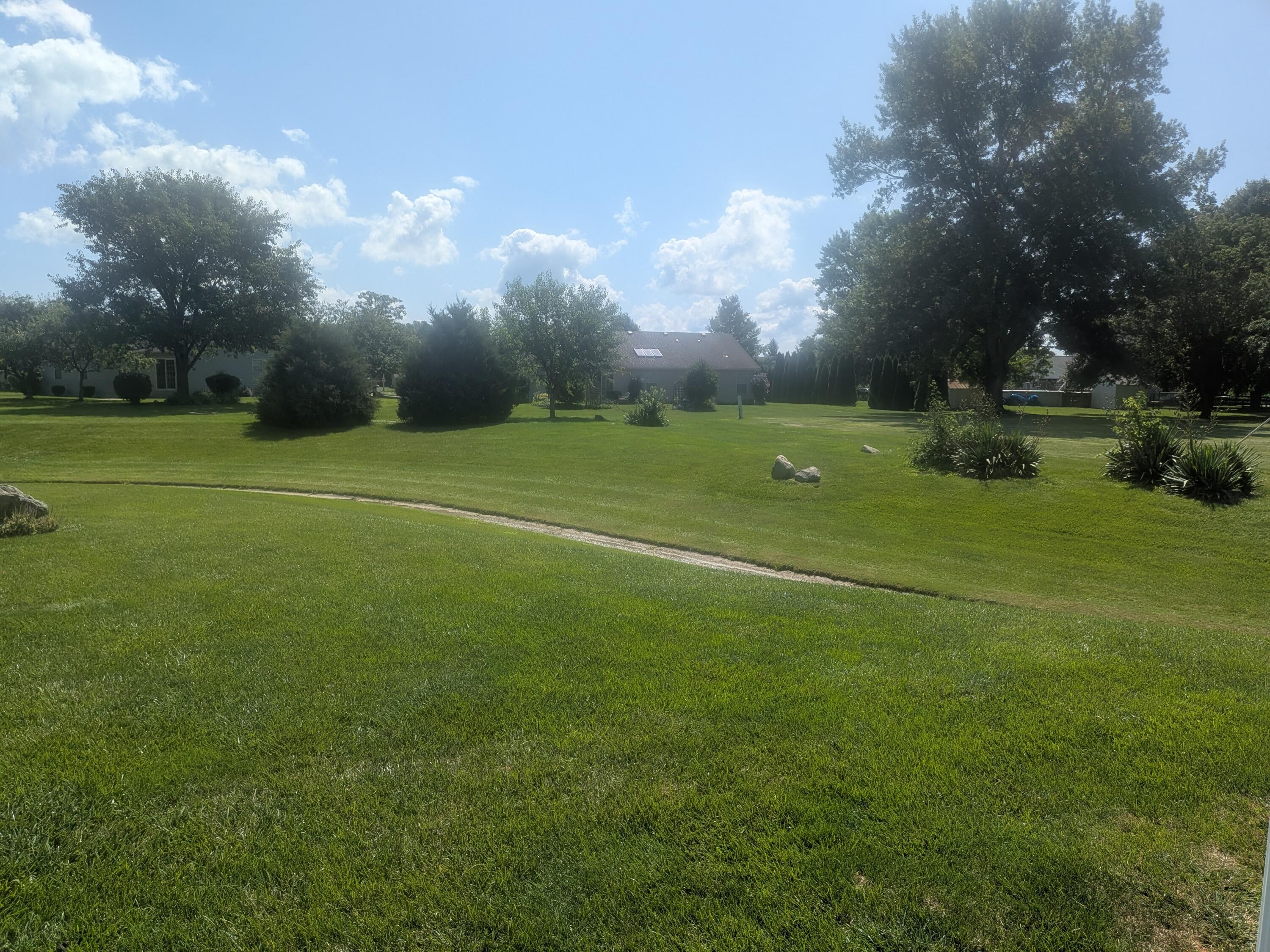 1455 Edinburgh, Troy, Ohio 45373