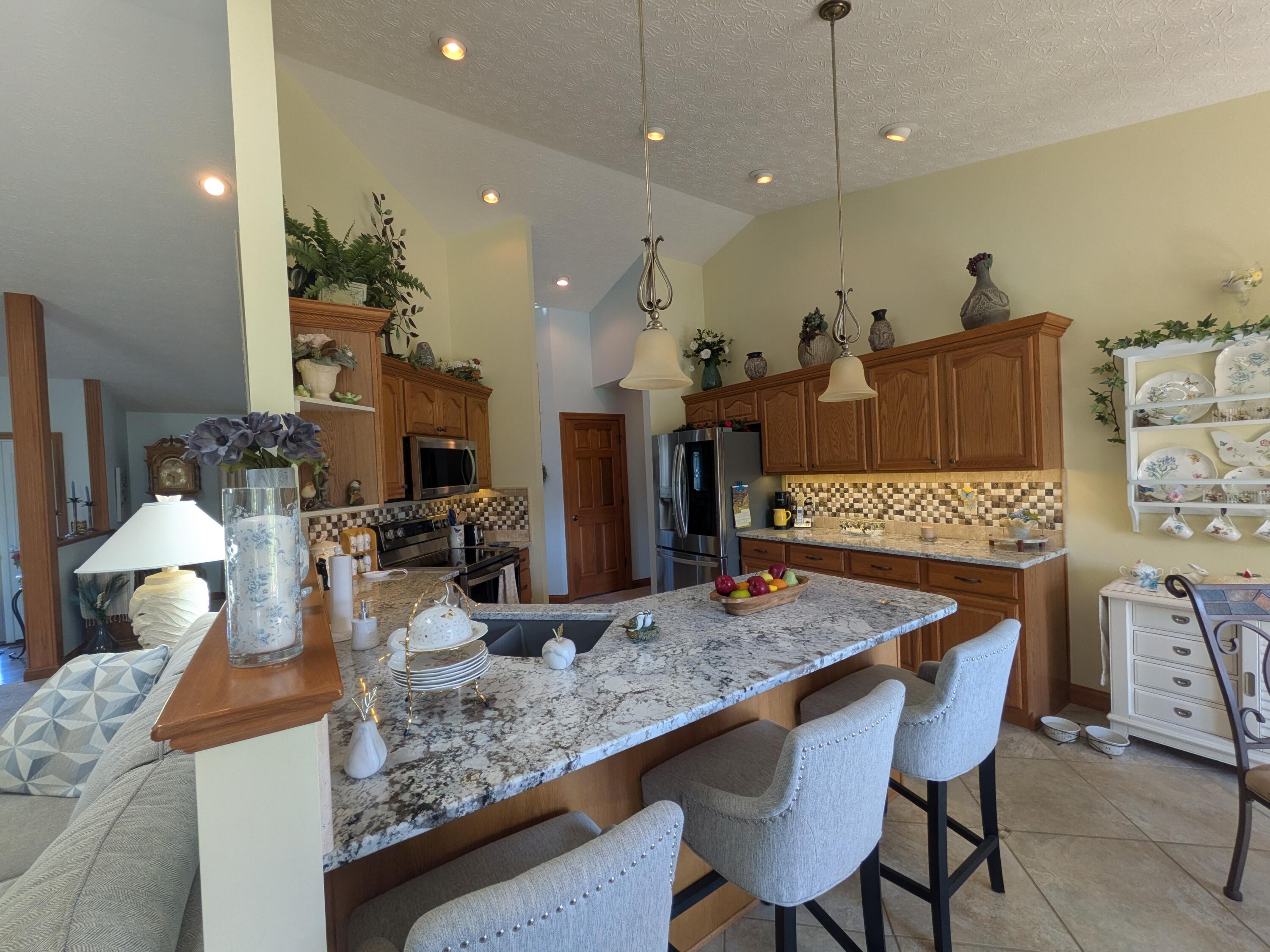 1455 Edinburgh, Troy, Ohio 45373