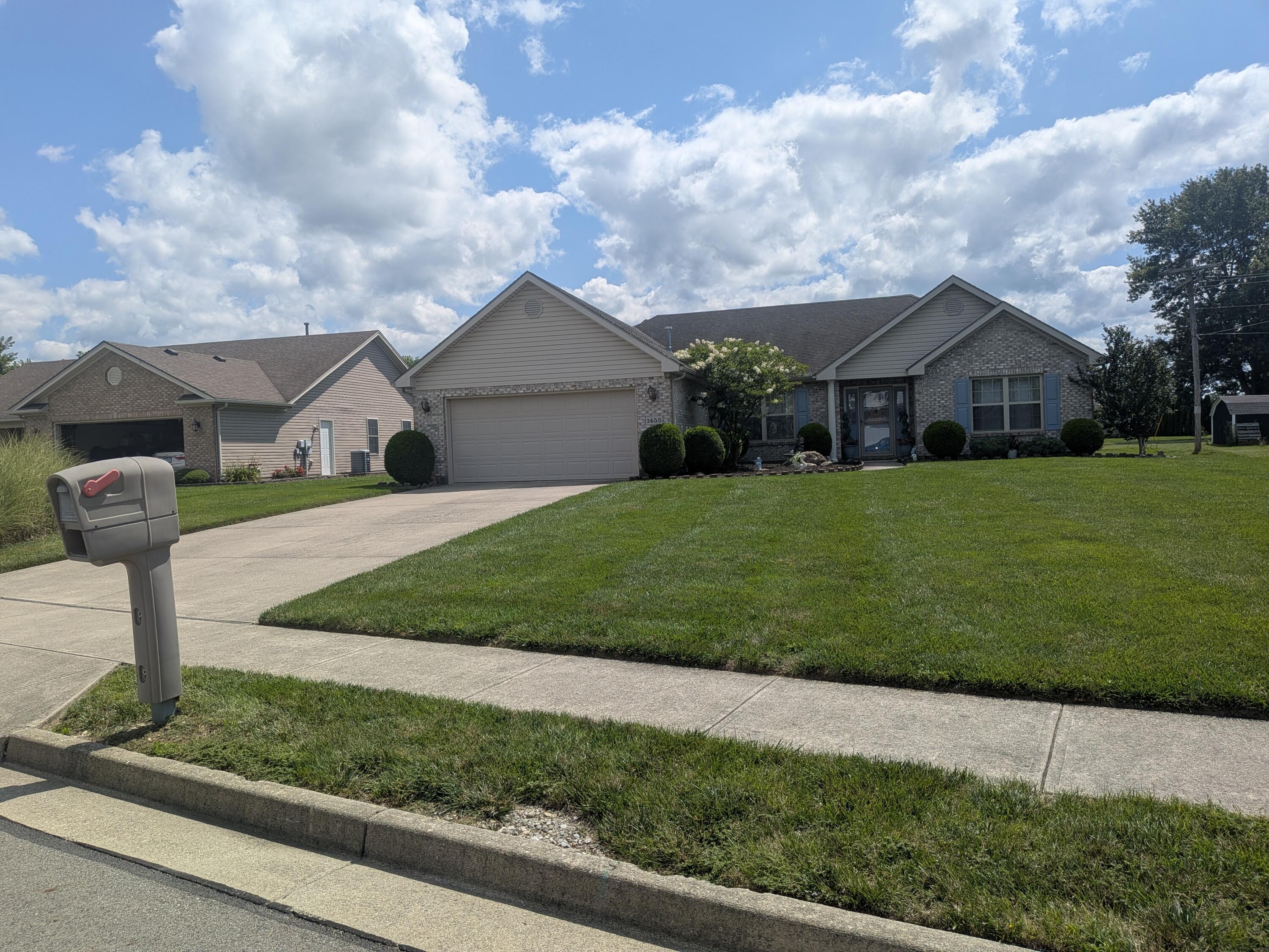 1455 Edinburgh, Troy, Ohio 45373