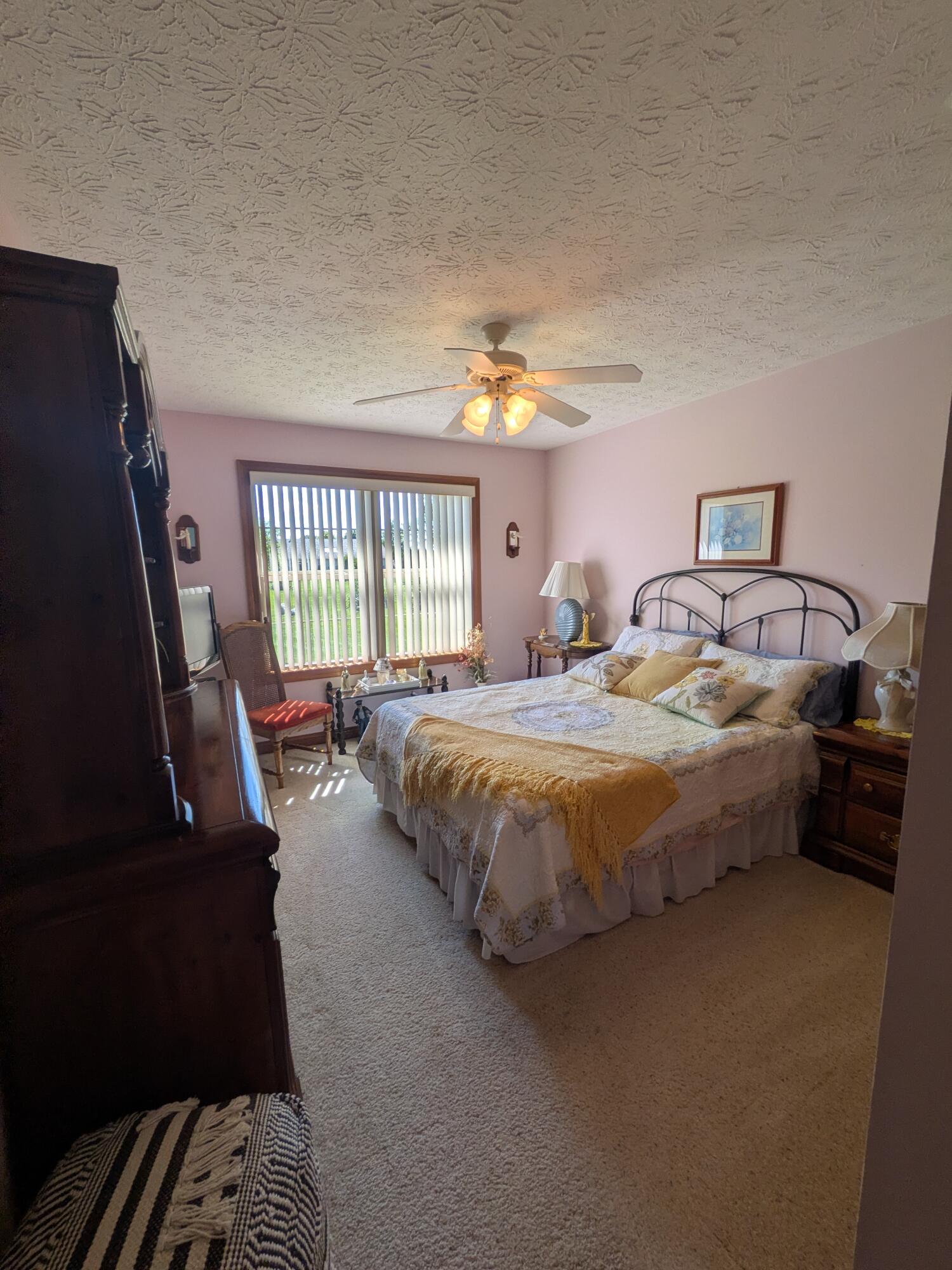 1455 Edinburgh, Troy, Ohio 45373