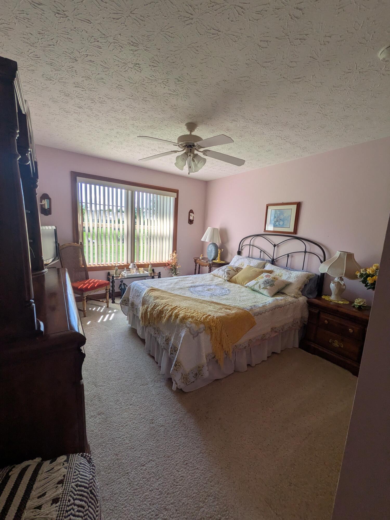 1455 Edinburgh, Troy, Ohio 45373