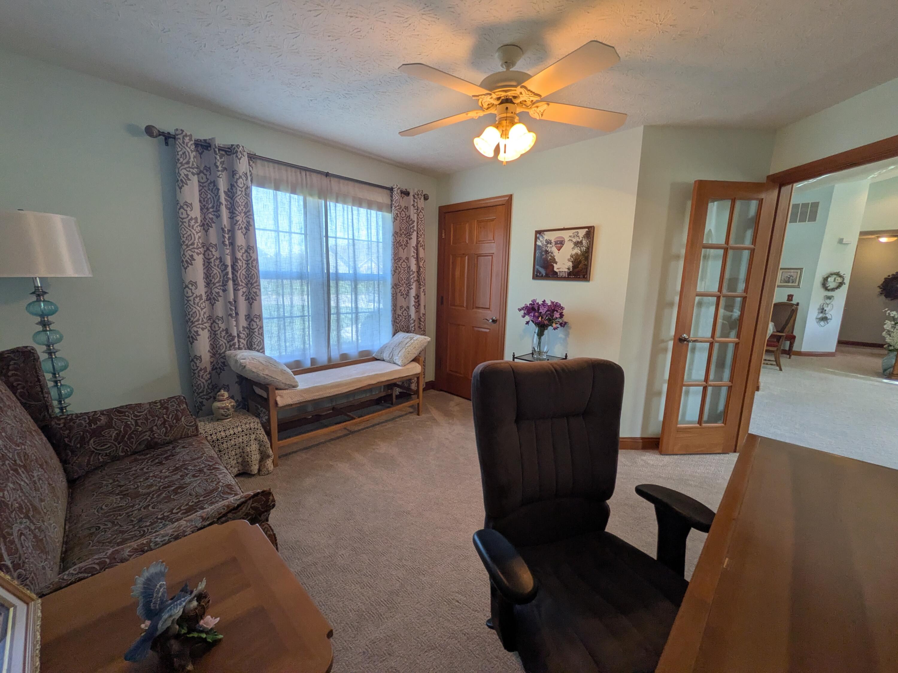 1455 Edinburgh, Troy, Ohio 45373