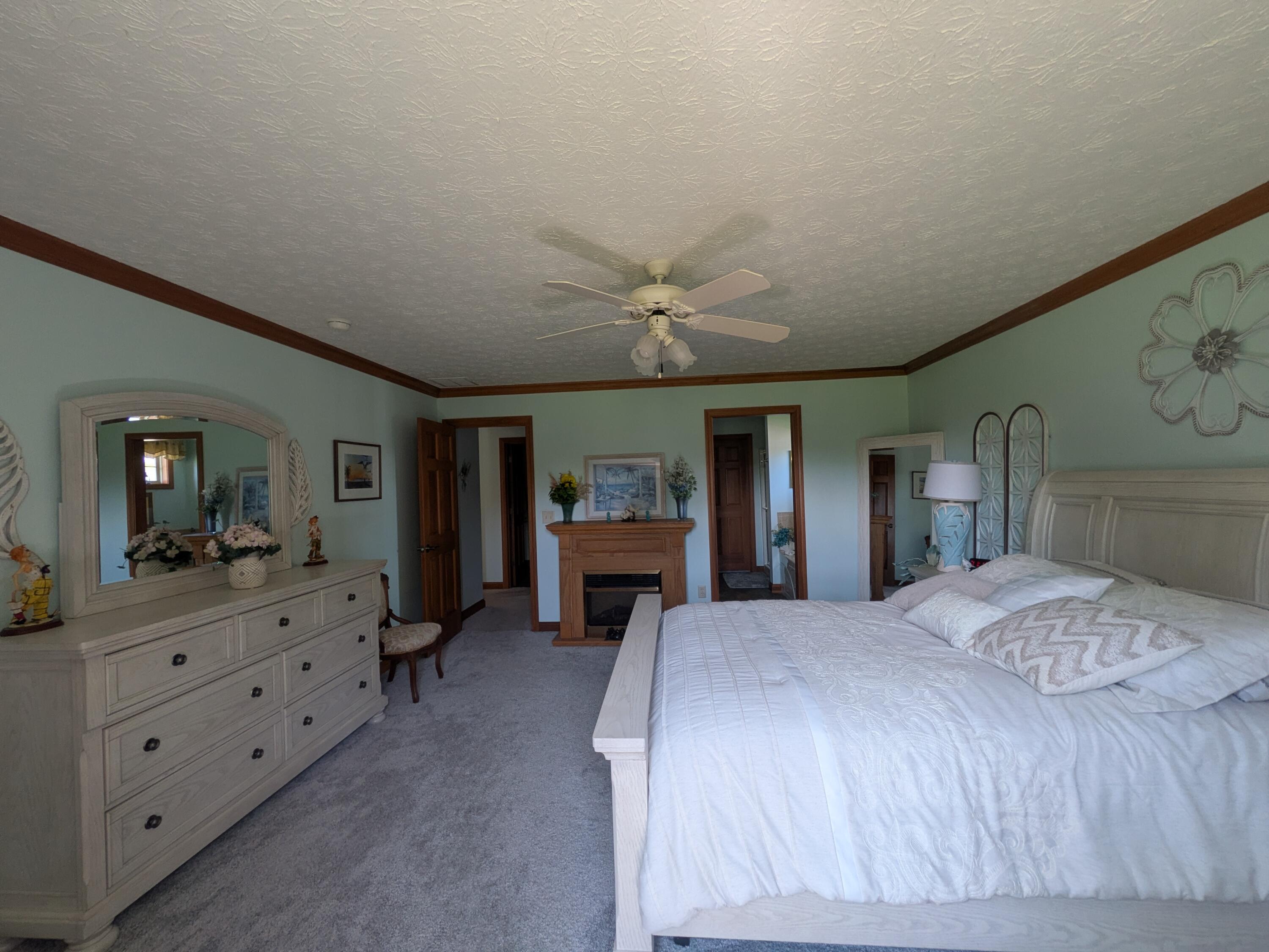 1455 Edinburgh, Troy, Ohio 45373